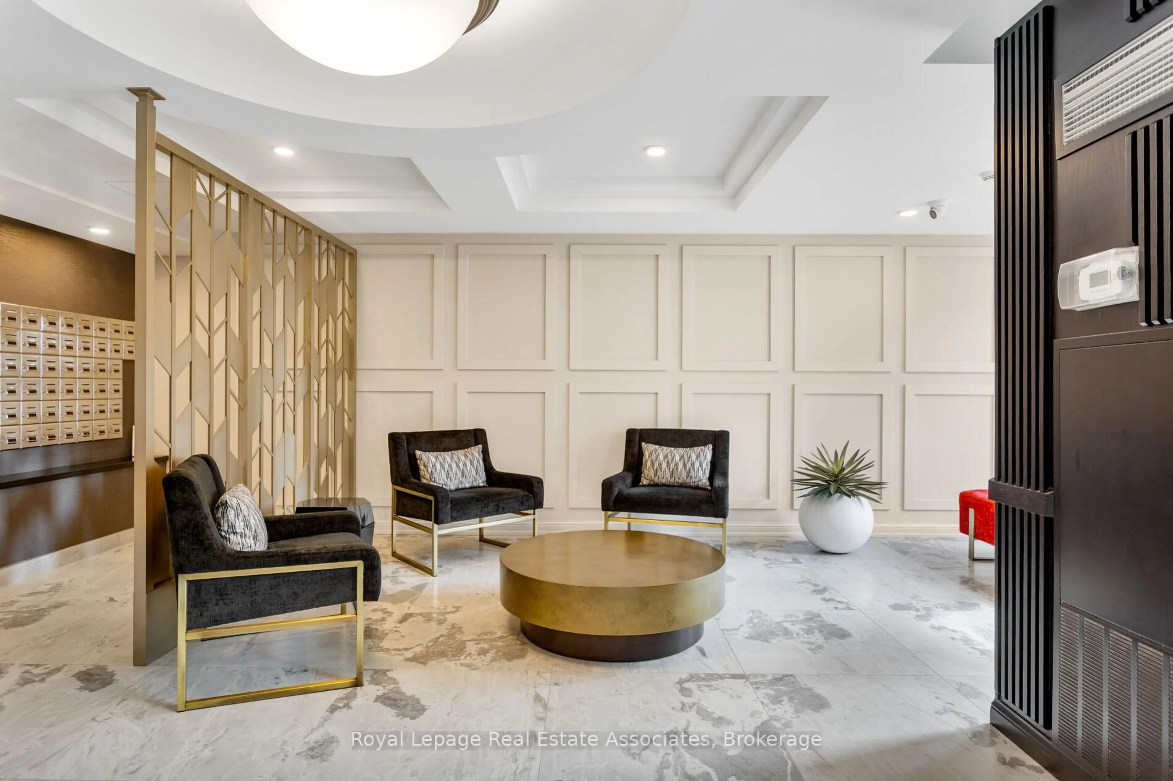 Lobby for 24 Southport St #349, Toronto Ontario M6S 4Z1