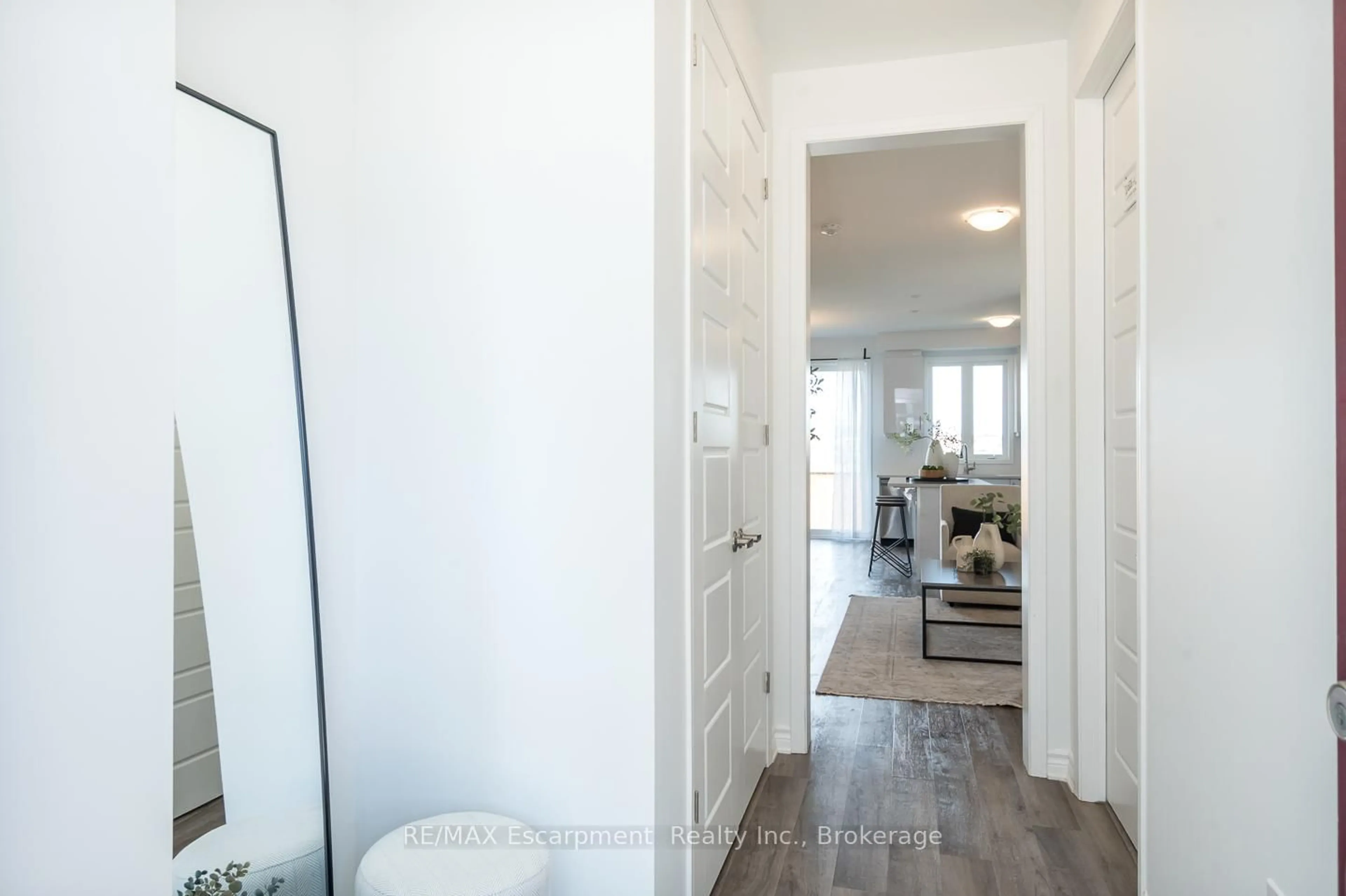 Indoor entryway for 483 Gordon Krantz Ave, Milton Ontario L9E 1W1