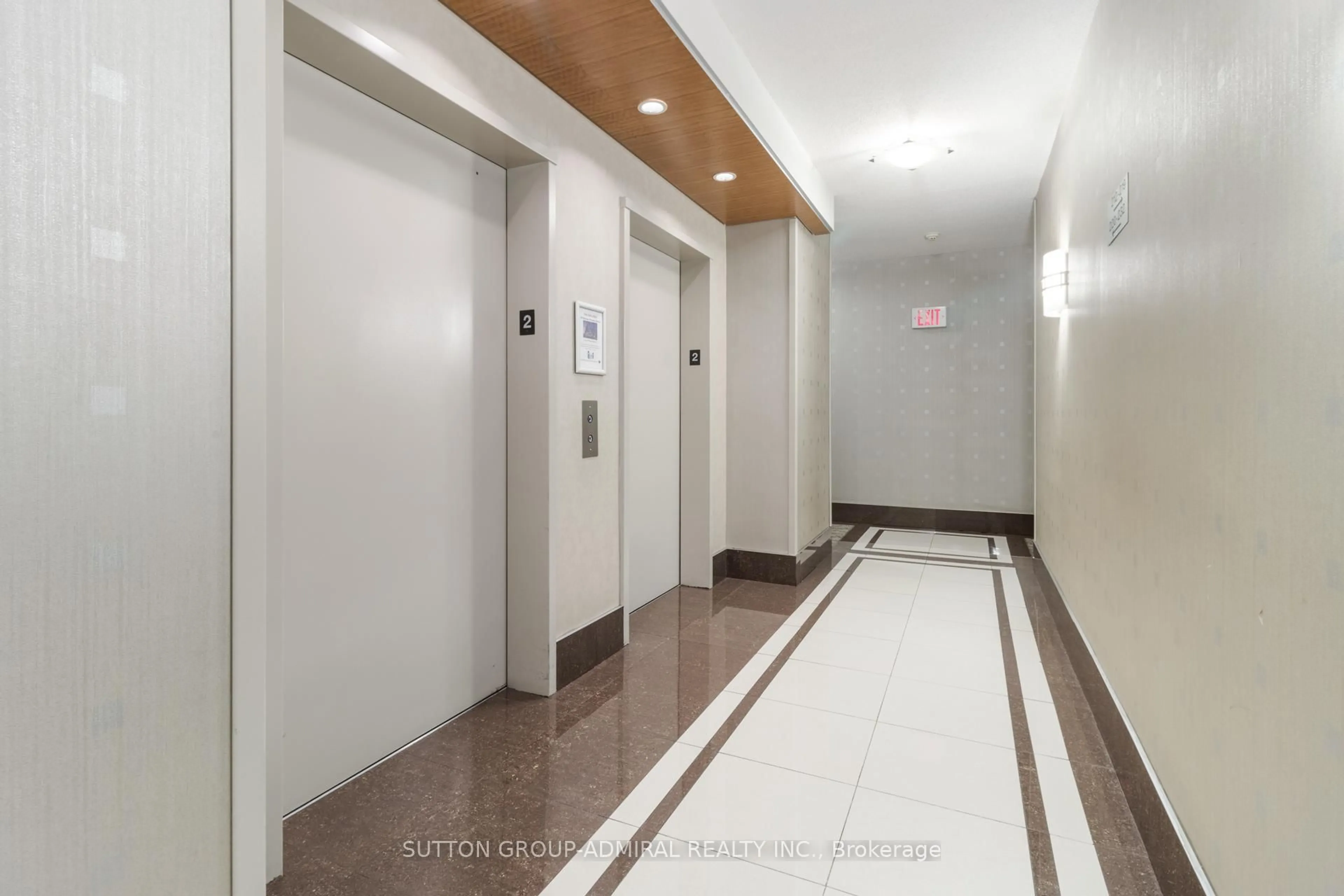 Indoor foyer for 58 Marine Parade Dr #229, Toronto Ontario M8V 4G1