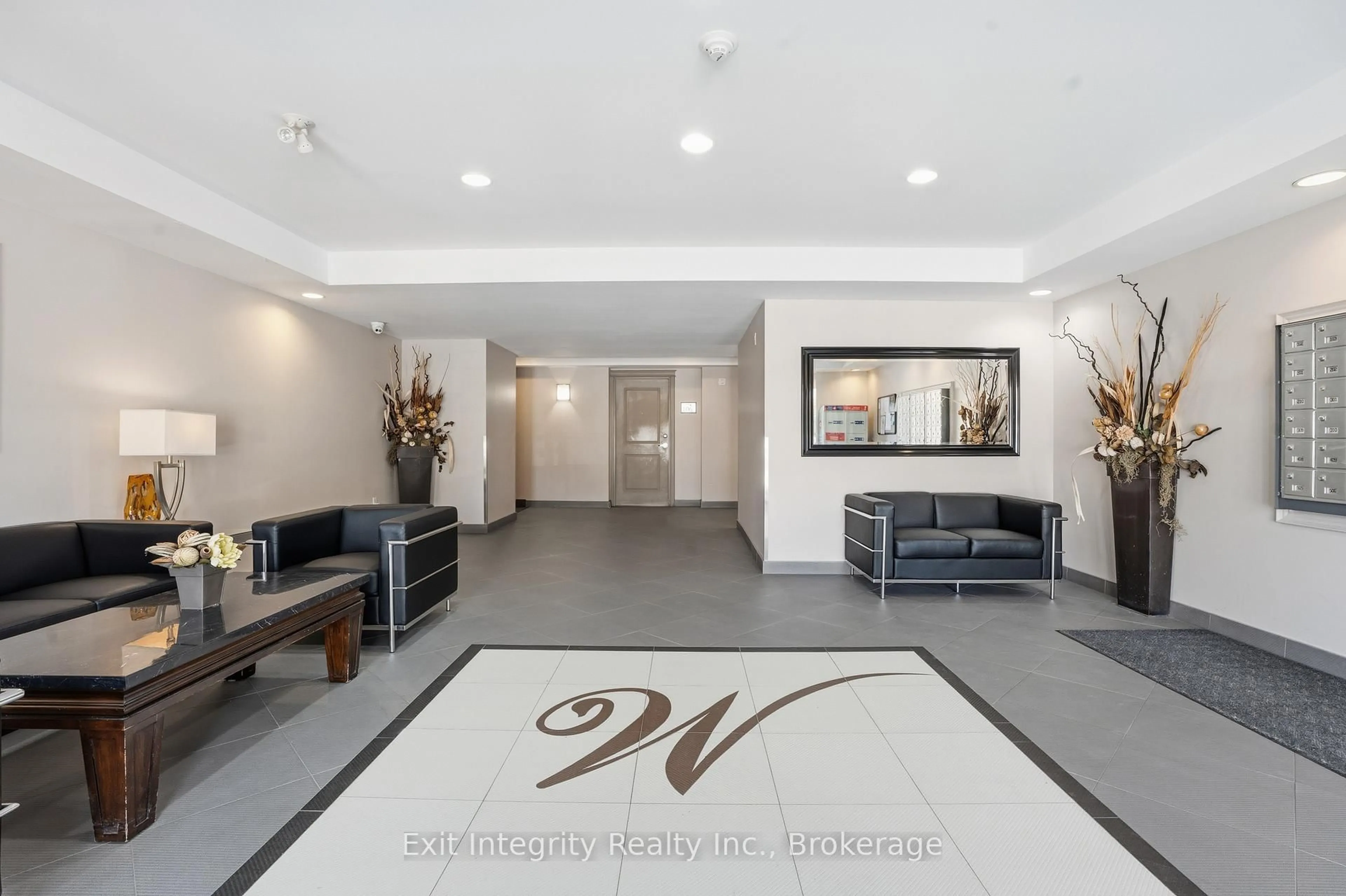Indoor foyer for 396 Plains Rd #202, Burlington Ontario L7T 2C8