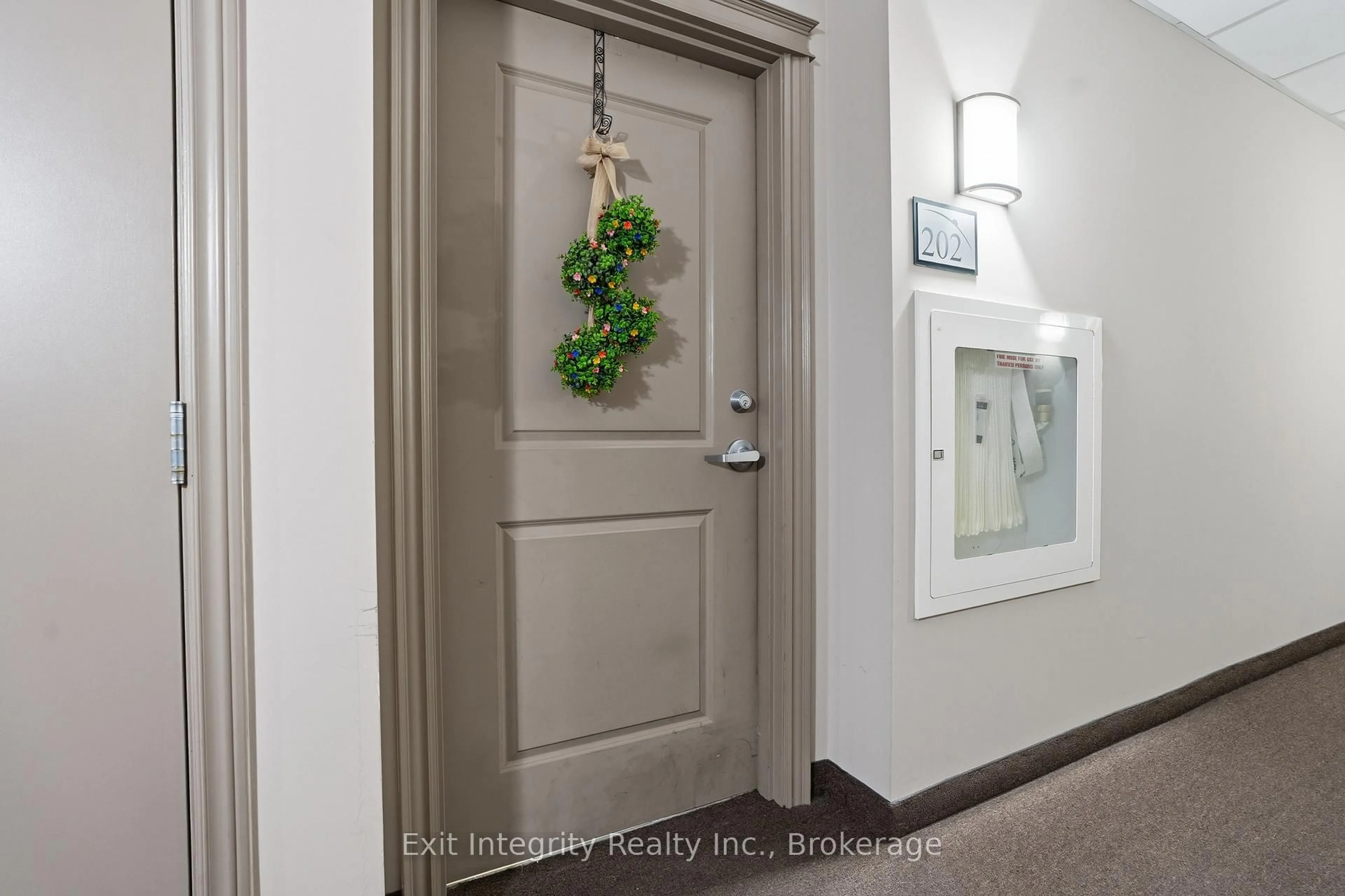 Indoor entryway for 396 Plains Rd #202, Burlington Ontario L7T 2C8