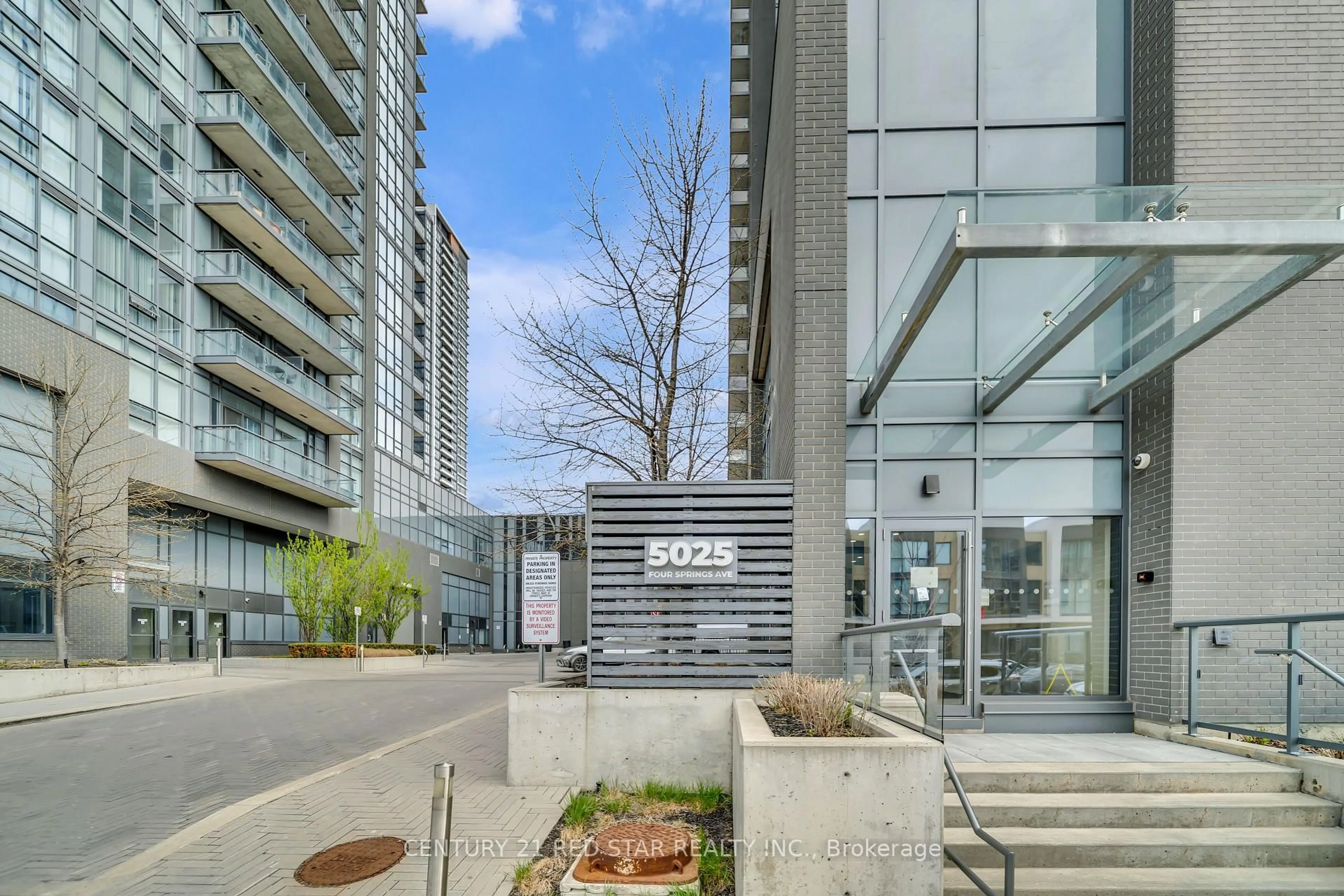 Indoor foyer for 5025 Four Springs Ave #0504, Mississauga Ontario L5R 0E4