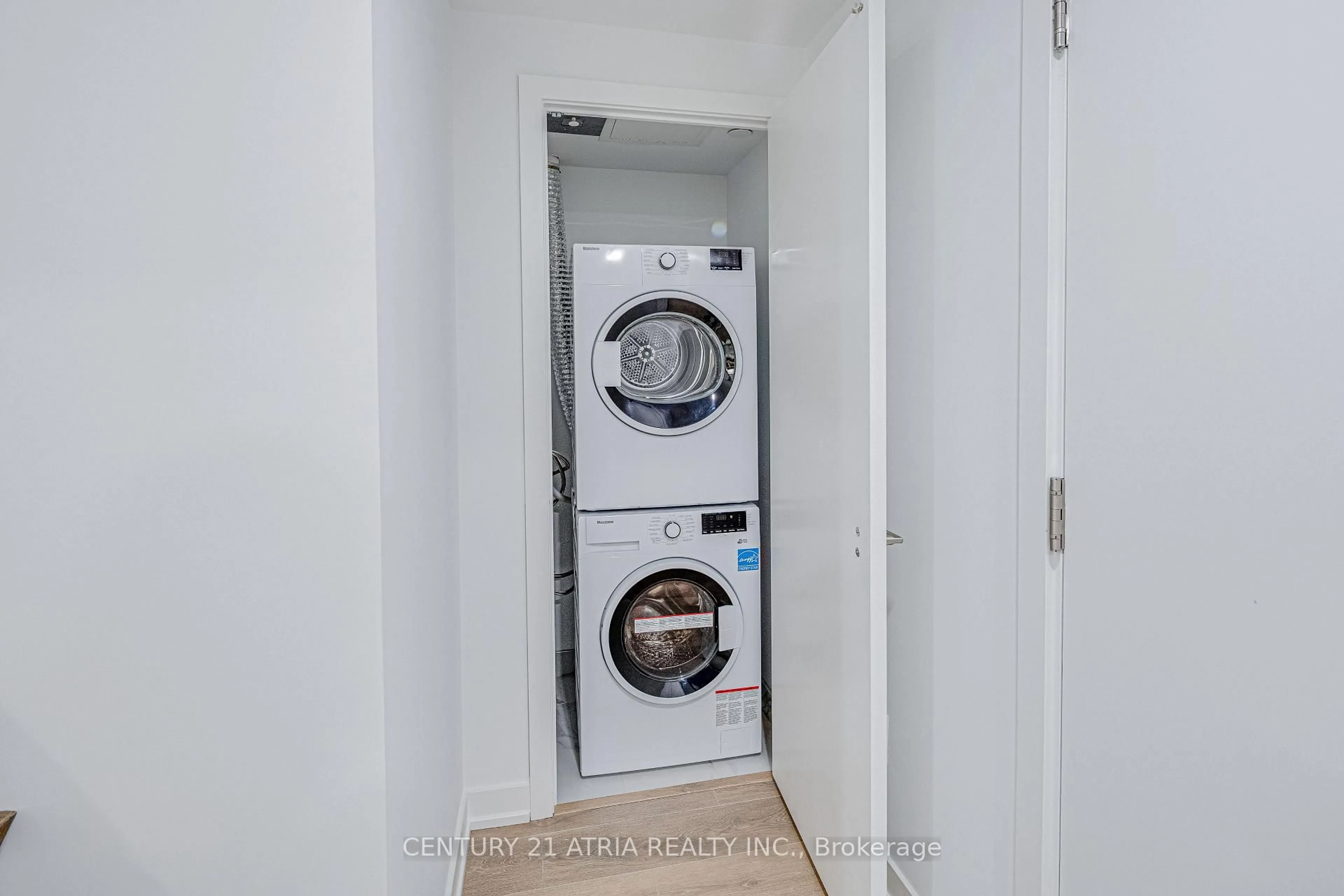 Laundry room for 1100 Sheppard Ave #217, Toronto Ontario M3K 0E4