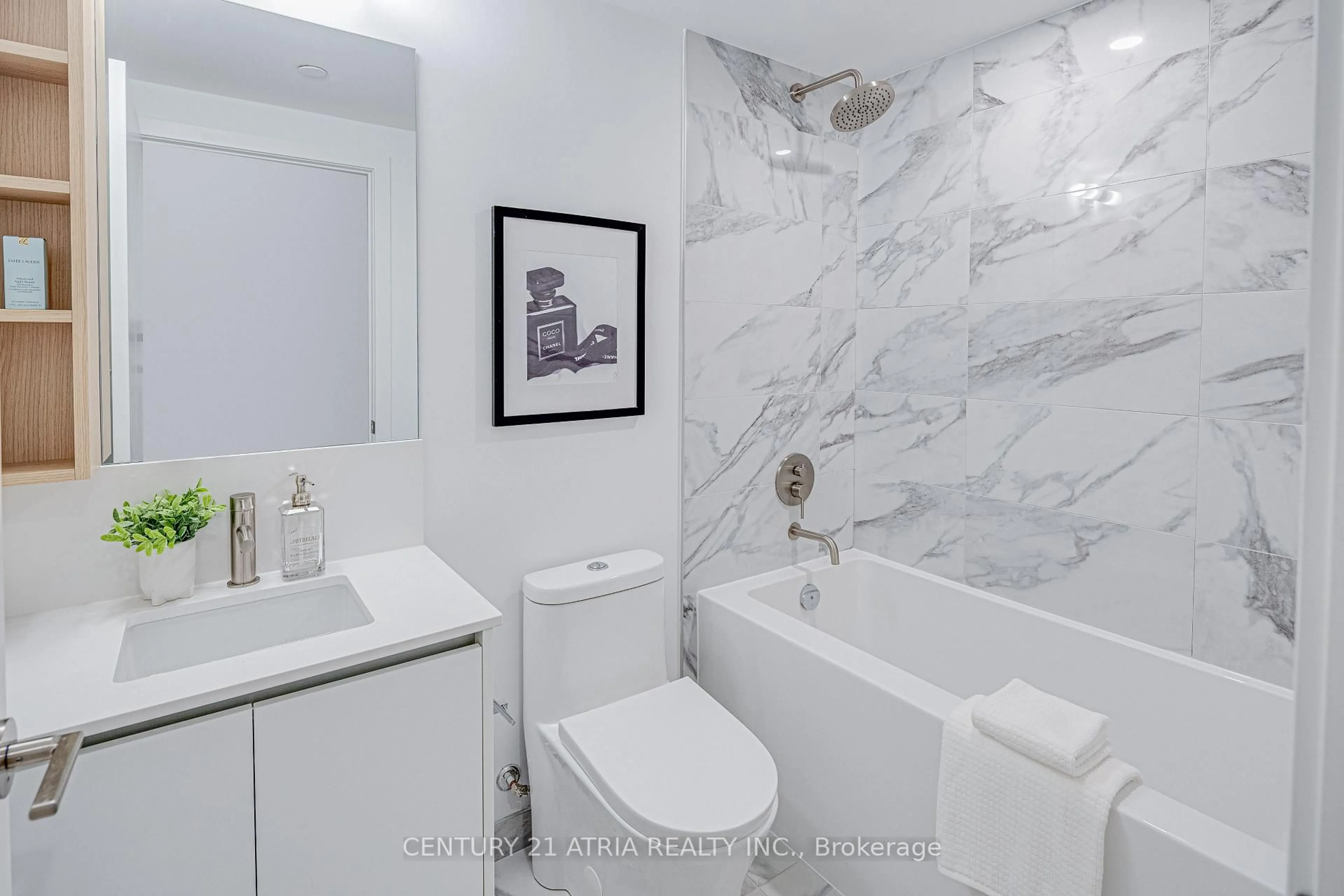 Contemporary bathroom, ceramic/tile floor for 1100 Sheppard Ave #217, Toronto Ontario M3K 0E4