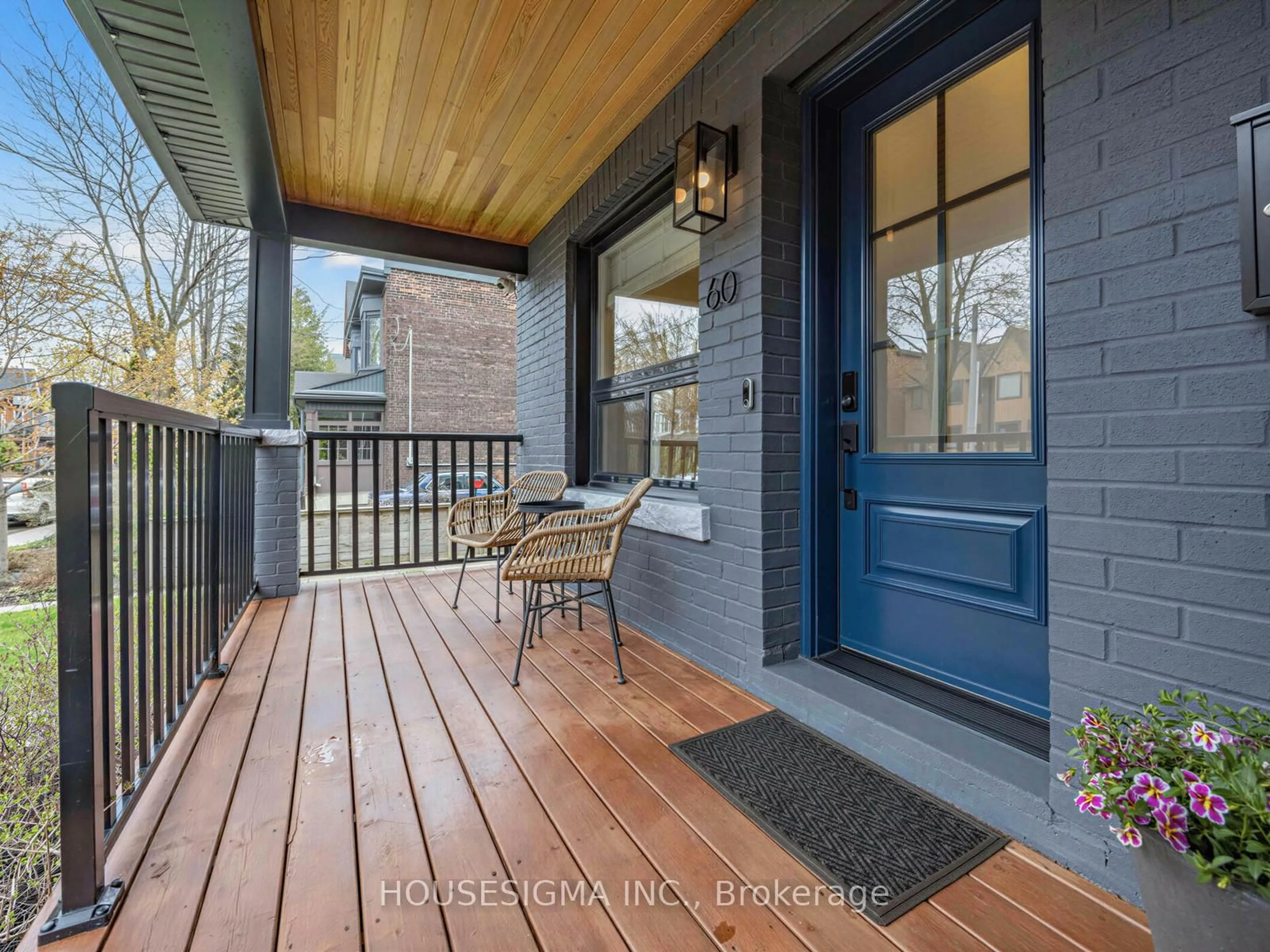 Unknown for 60 Fuller Ave, Toronto Ontario M6R 2C3