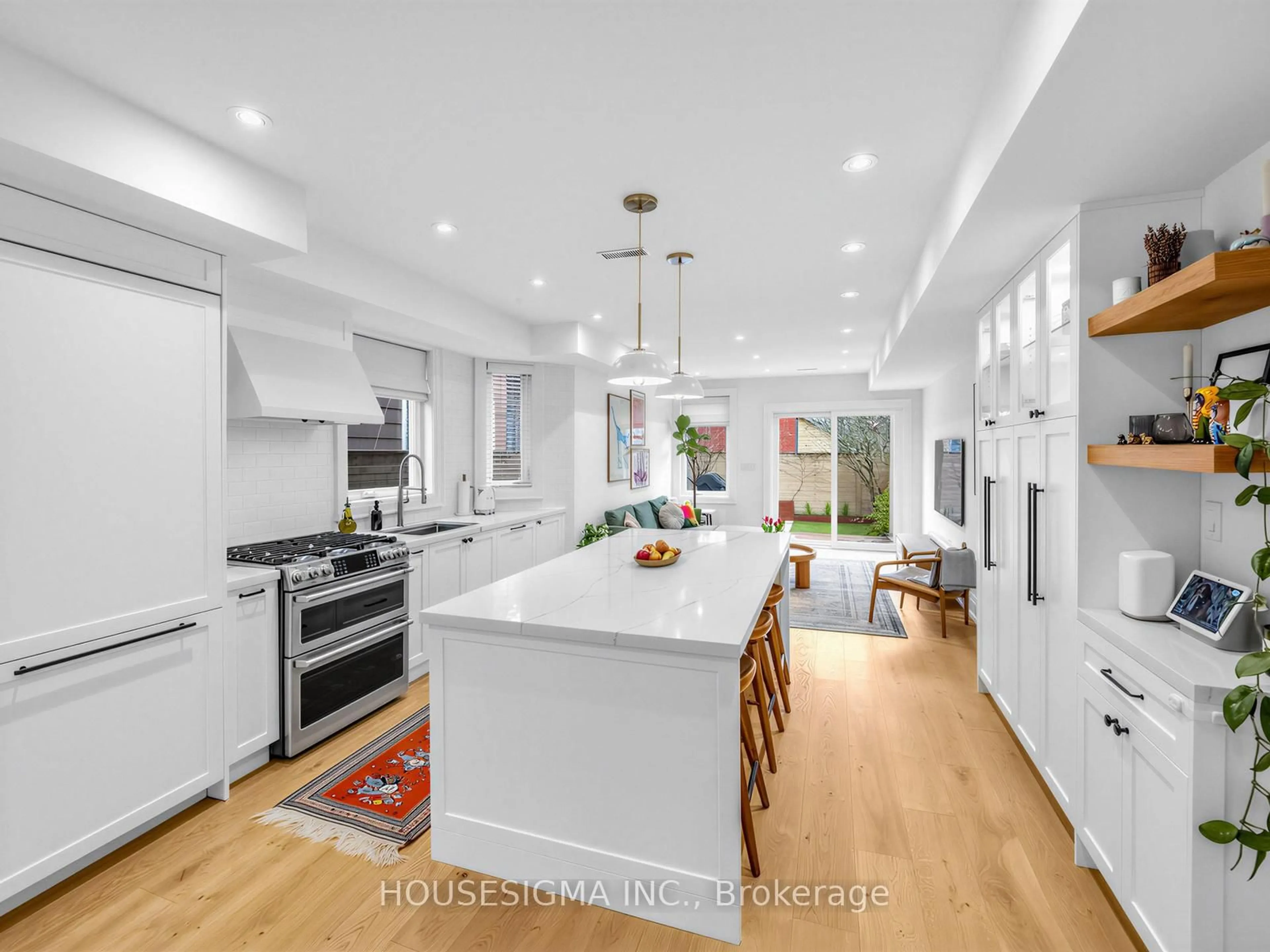 Open concept kitchen, ceramic/tile floor for 60 Fuller Ave, Toronto Ontario M6R 2C3
