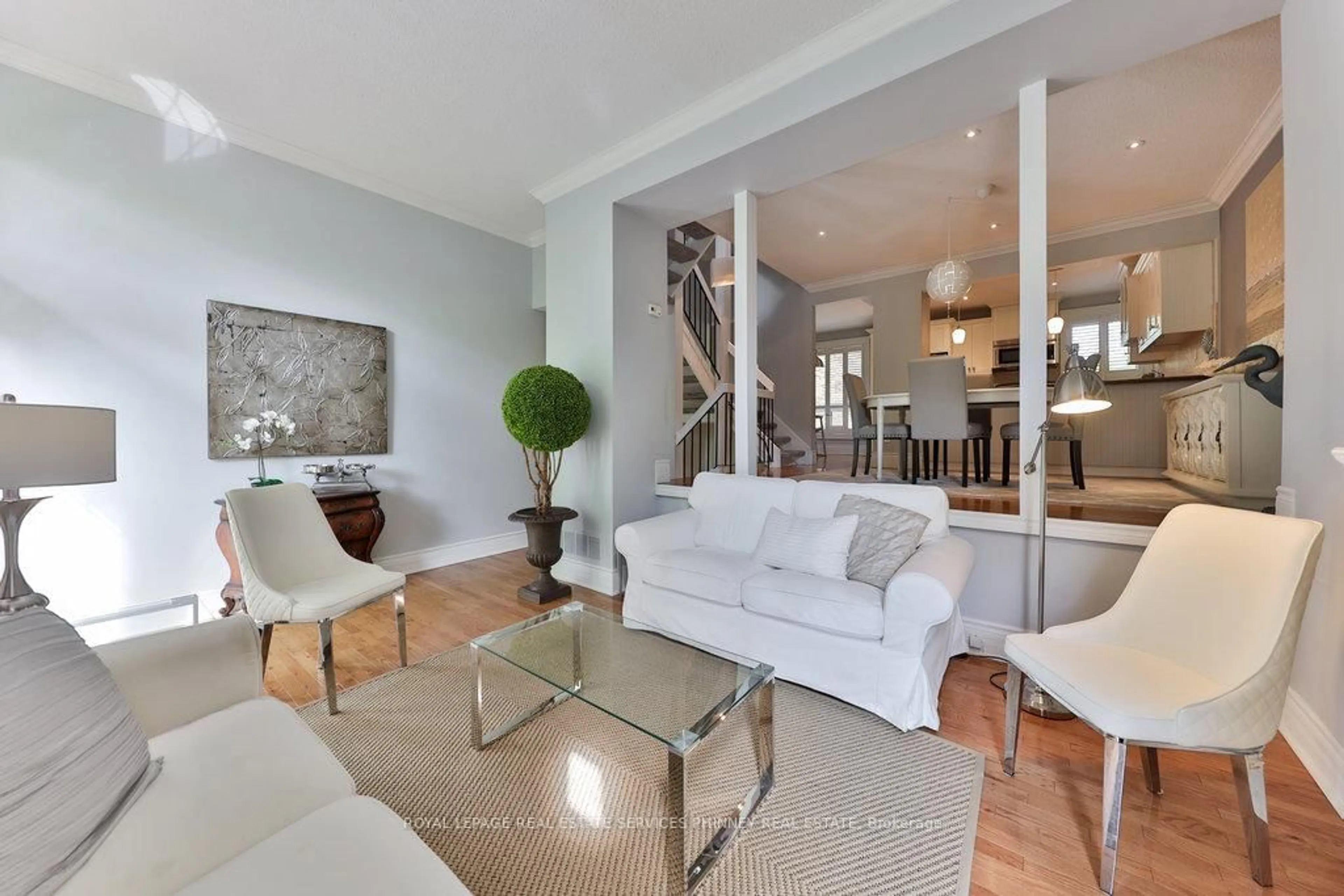 Living room with furniture, unknown for 1250 Marlborough Crt #27, Oakville Ontario L6H 2W7