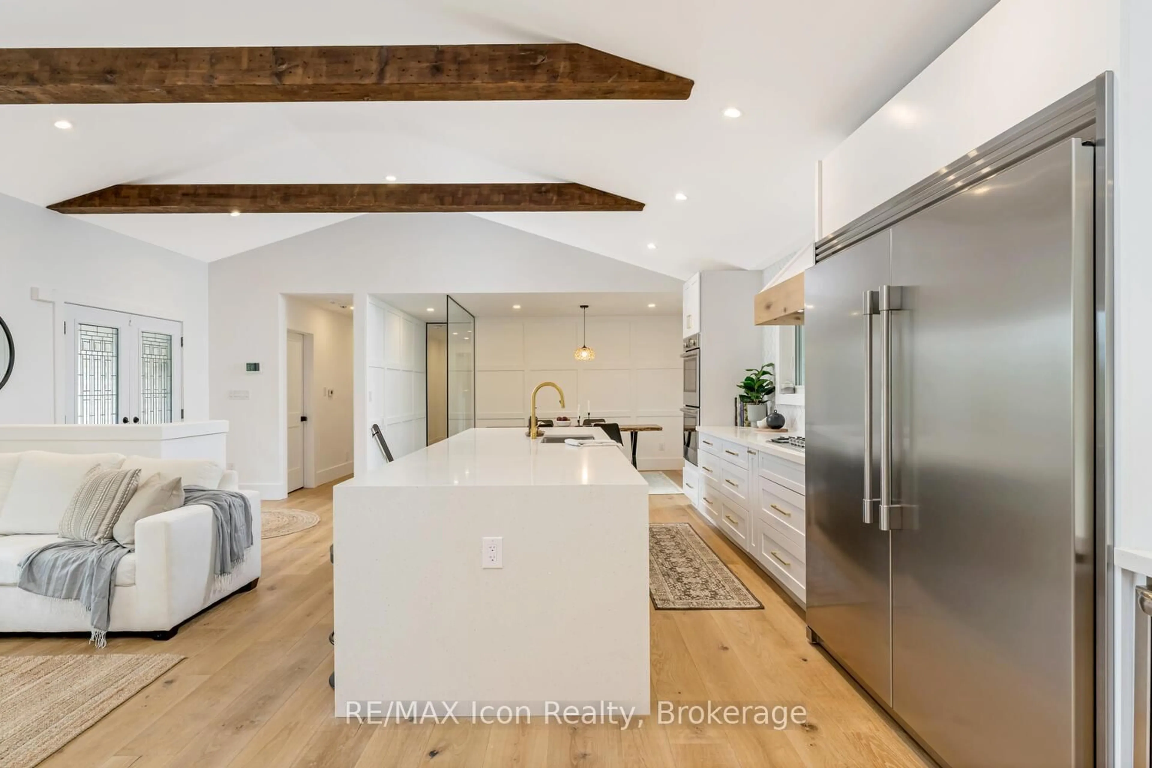Open concept kitchen, unknown for 12295 Sixth Line Nassagaweya Line, Milton Ontario L7J 2L7