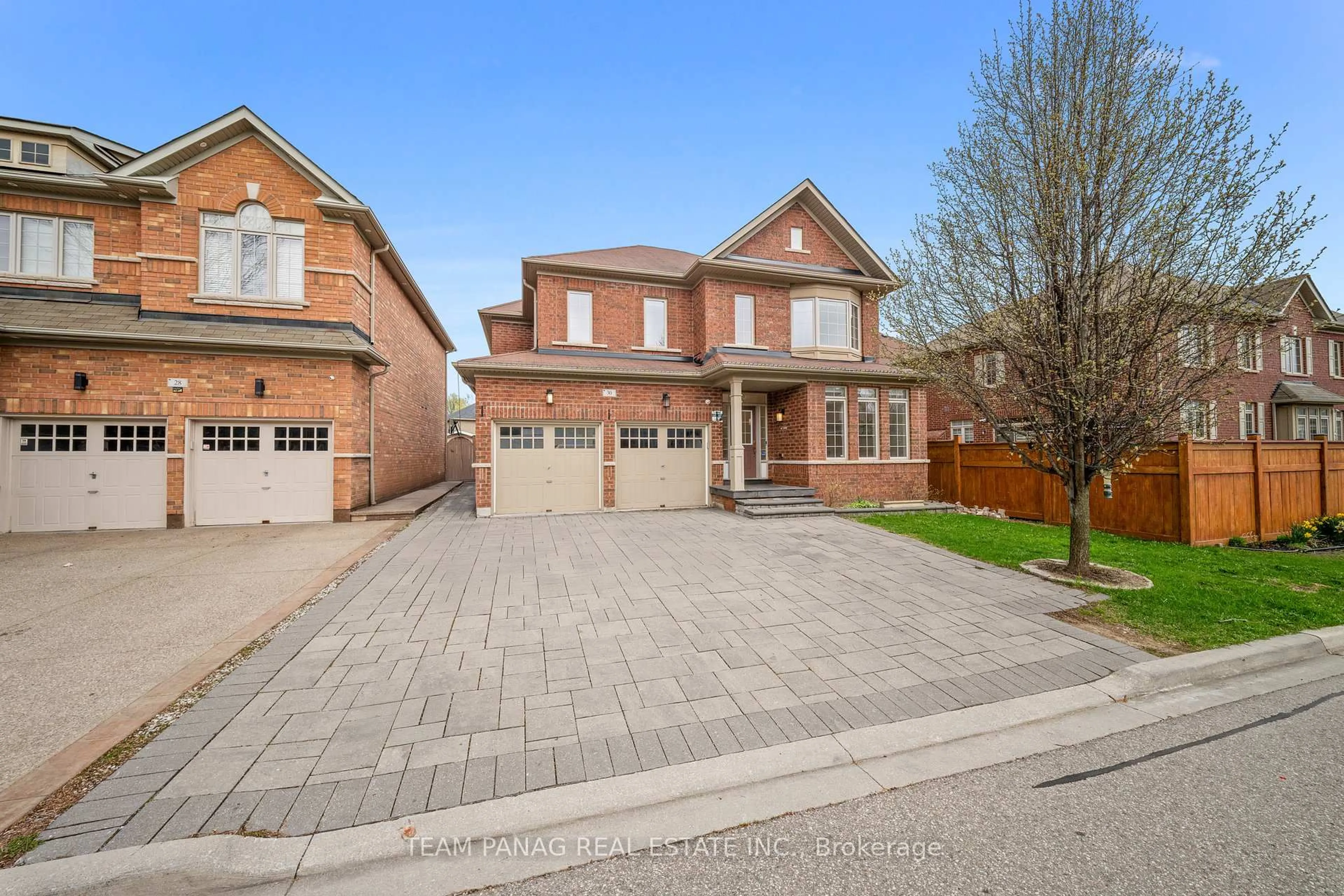 Home with brick exterior material, street for 30 Overglen Crt, Brampton Ontario L6Y 1P2