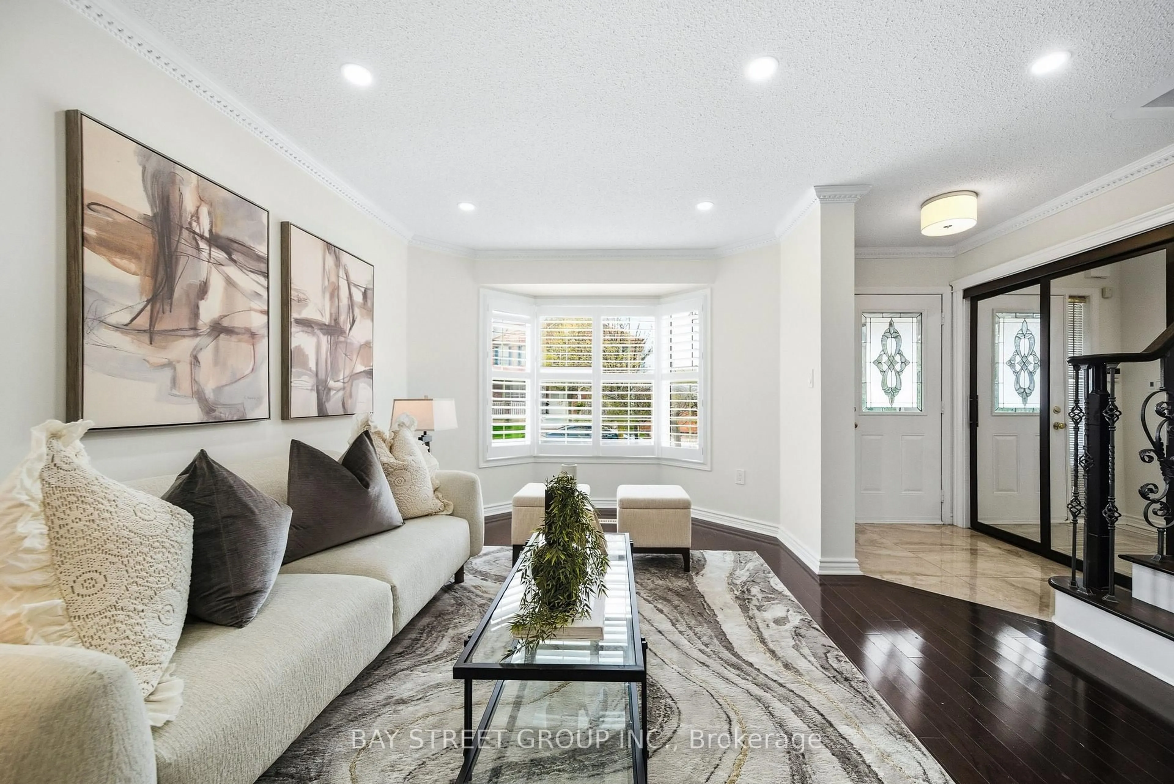 Living room with furniture, unknown for 4 Decker Hollow Circ, Brampton Ontario L6X 0L1