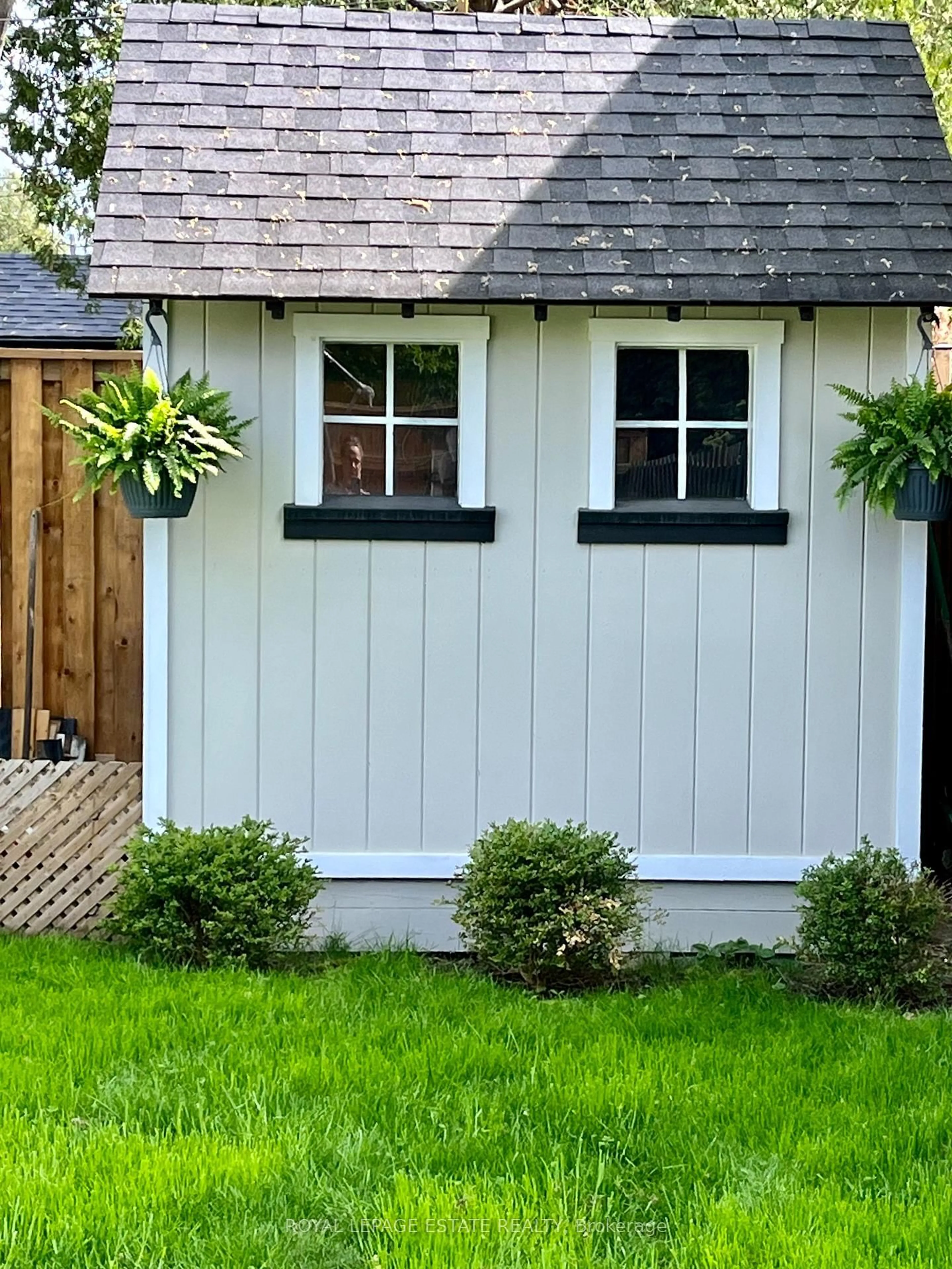 Home with vinyl exterior material, street for 1016 Kipling Ave, Toronto Ontario M9B 3L4