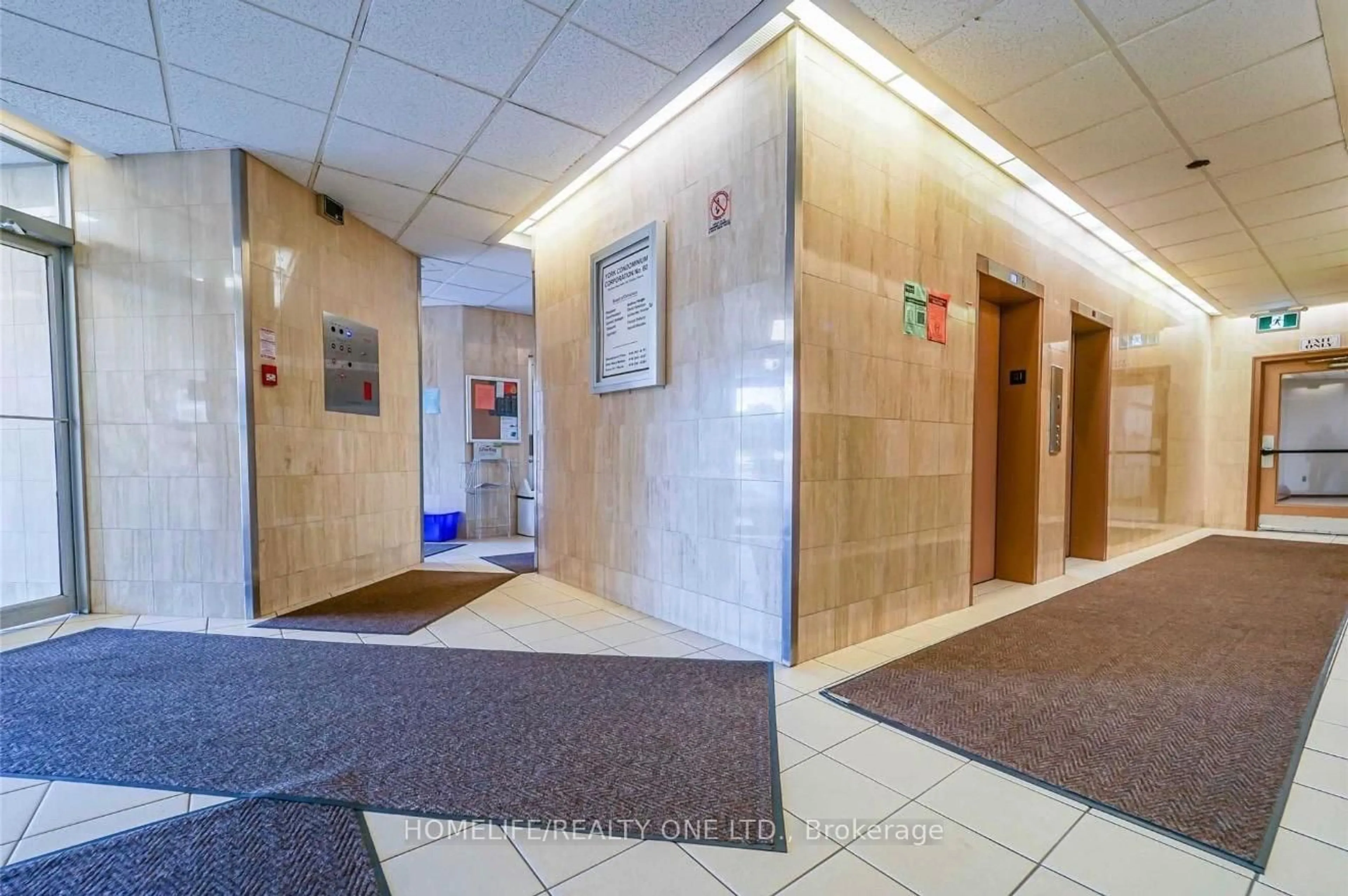 Indoor foyer for 380 Dixon Rd #1502, Toronto Ontario M9R 1T3