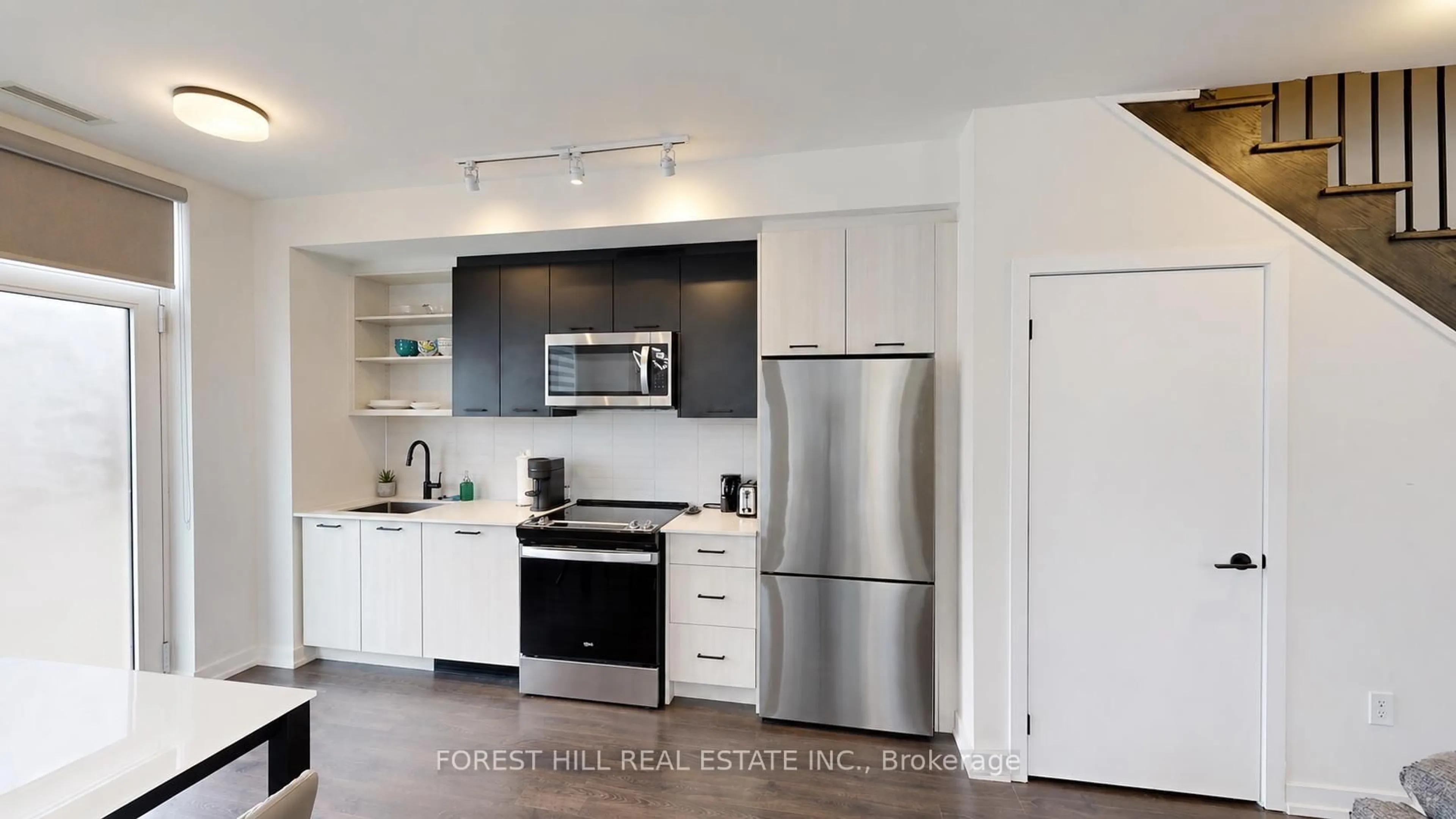 Open concept kitchen, unknown for 16 Symes Rd #104, Toronto Ontario M6N 0B4