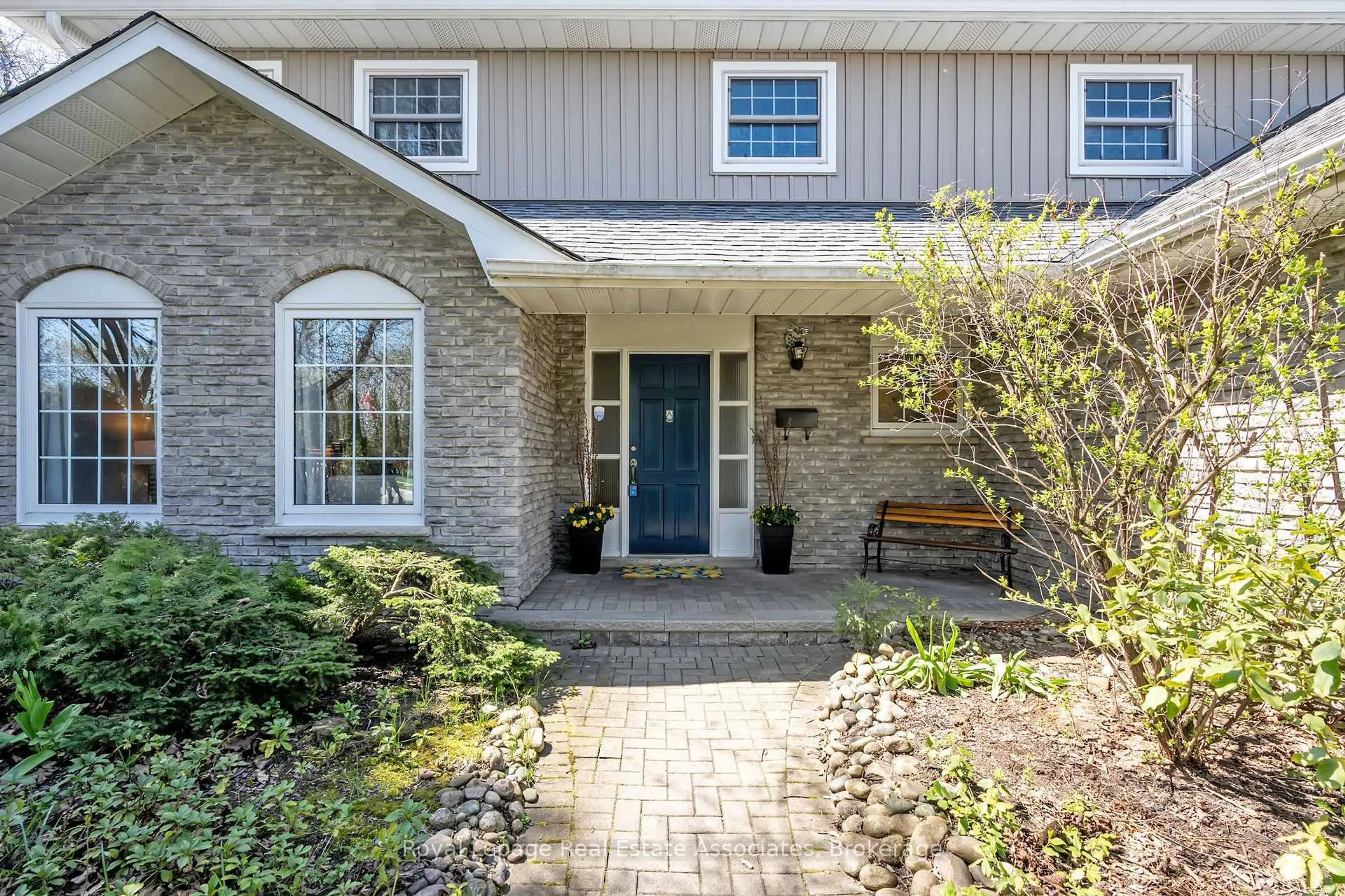 Unknown for 1471 Flaminia Crt, Mississauga Ontario L5J 3Z5