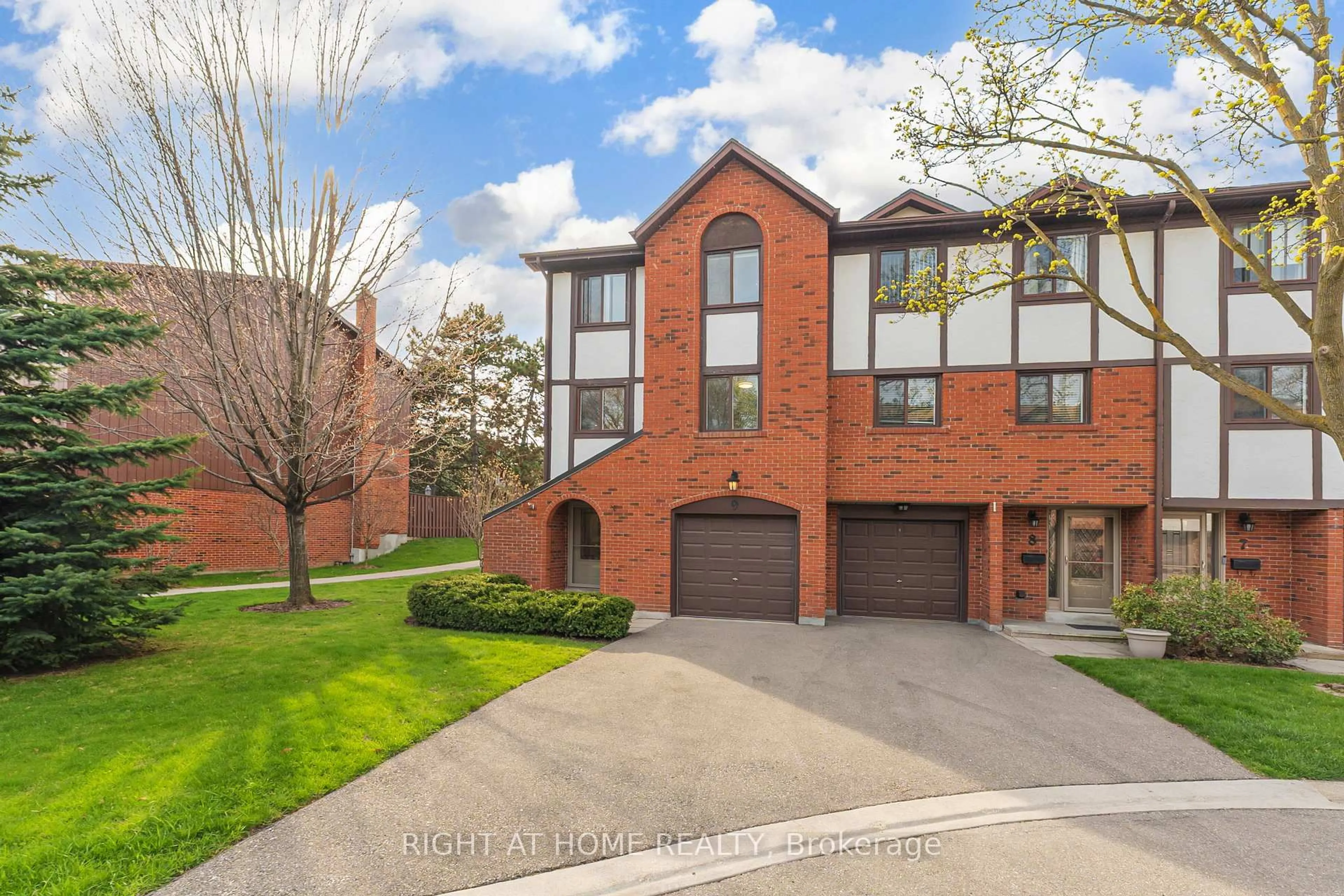 Home with brick exterior material, street for 4165 Fieldgate Dr #9, Mississauga Ontario L4W 2M9