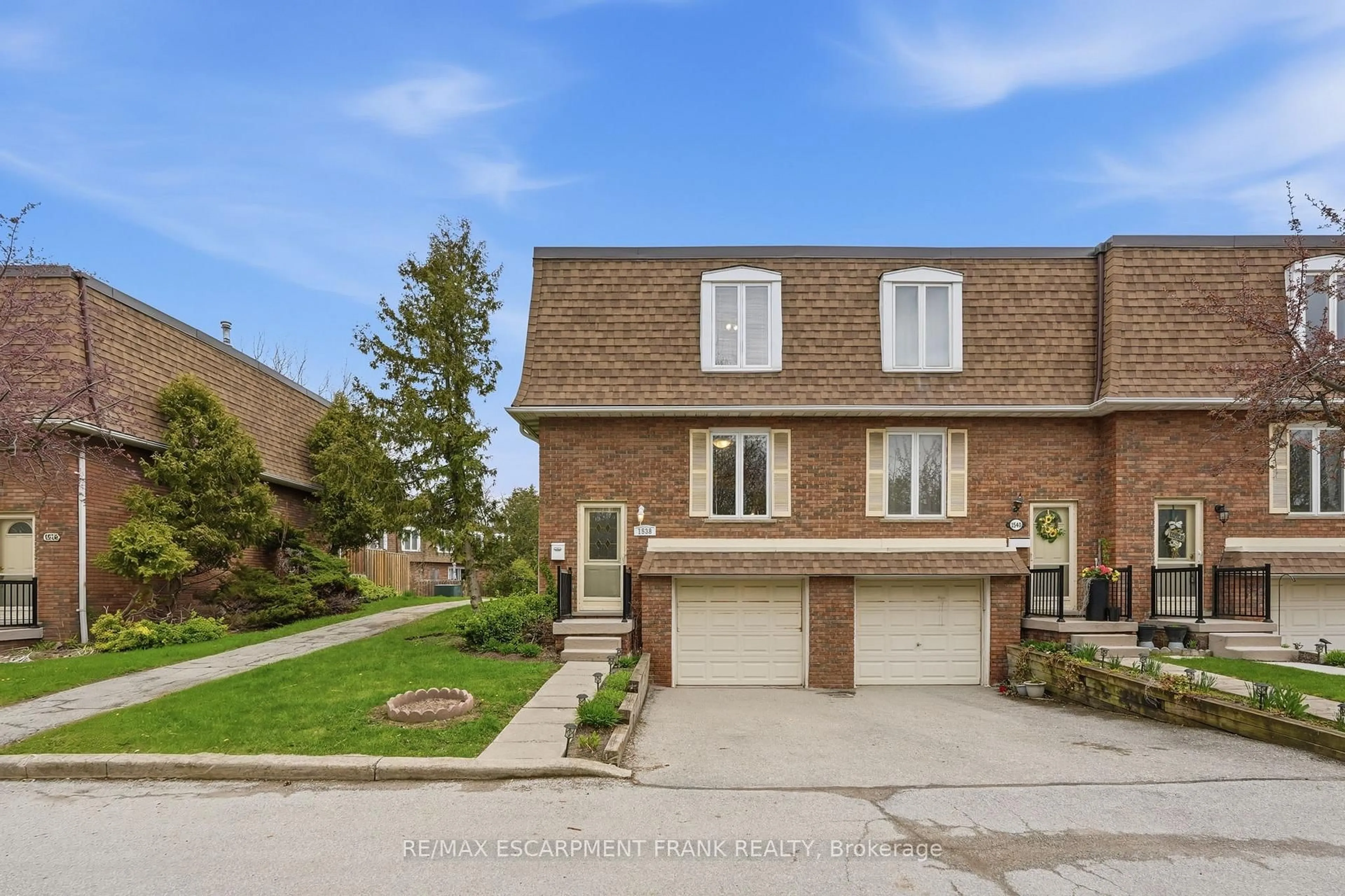 Home with brick exterior material, street for 1538 Westminster Pl, Burlington Ontario L7P 2B5