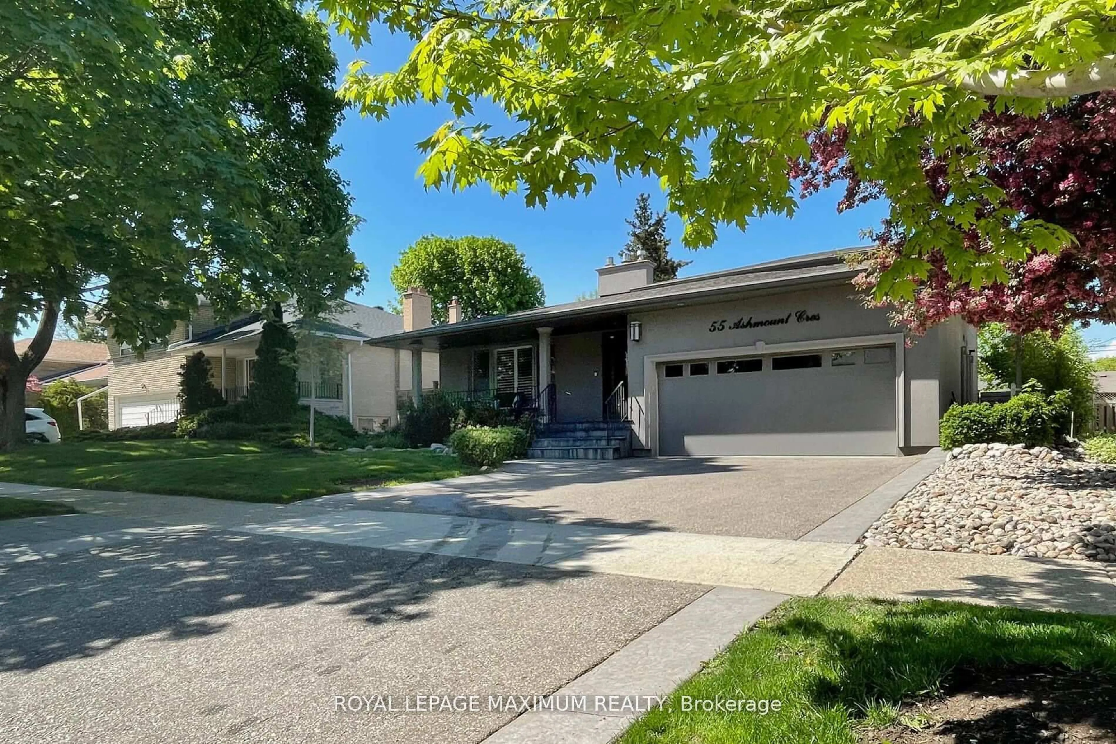 Home with vinyl exterior material, street for 55 Ashmount Cres, Toronto Ontario M9R 1C9