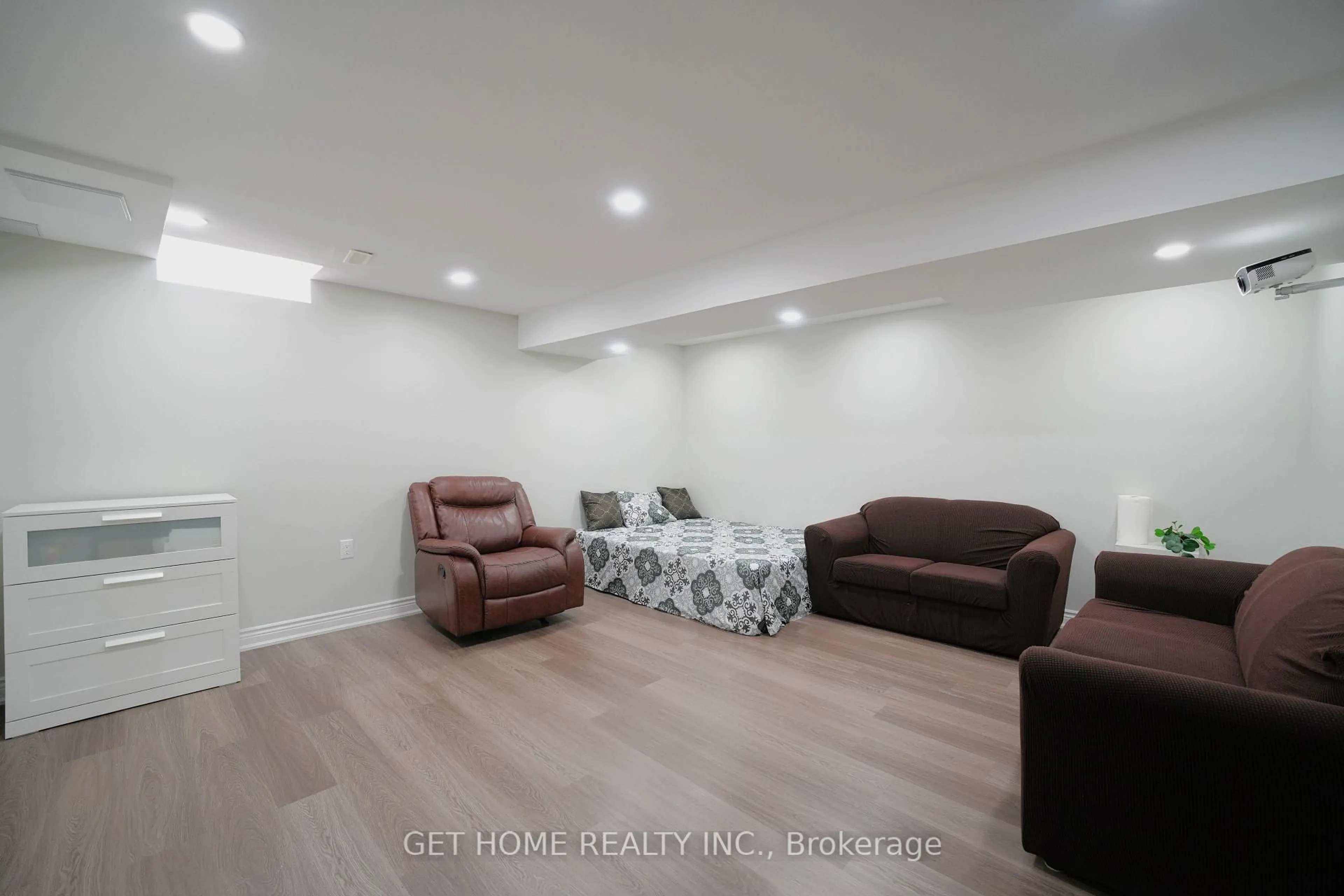 A pic of a room for 78 Spicebush Terr, Brampton Ontario L6X 0J4