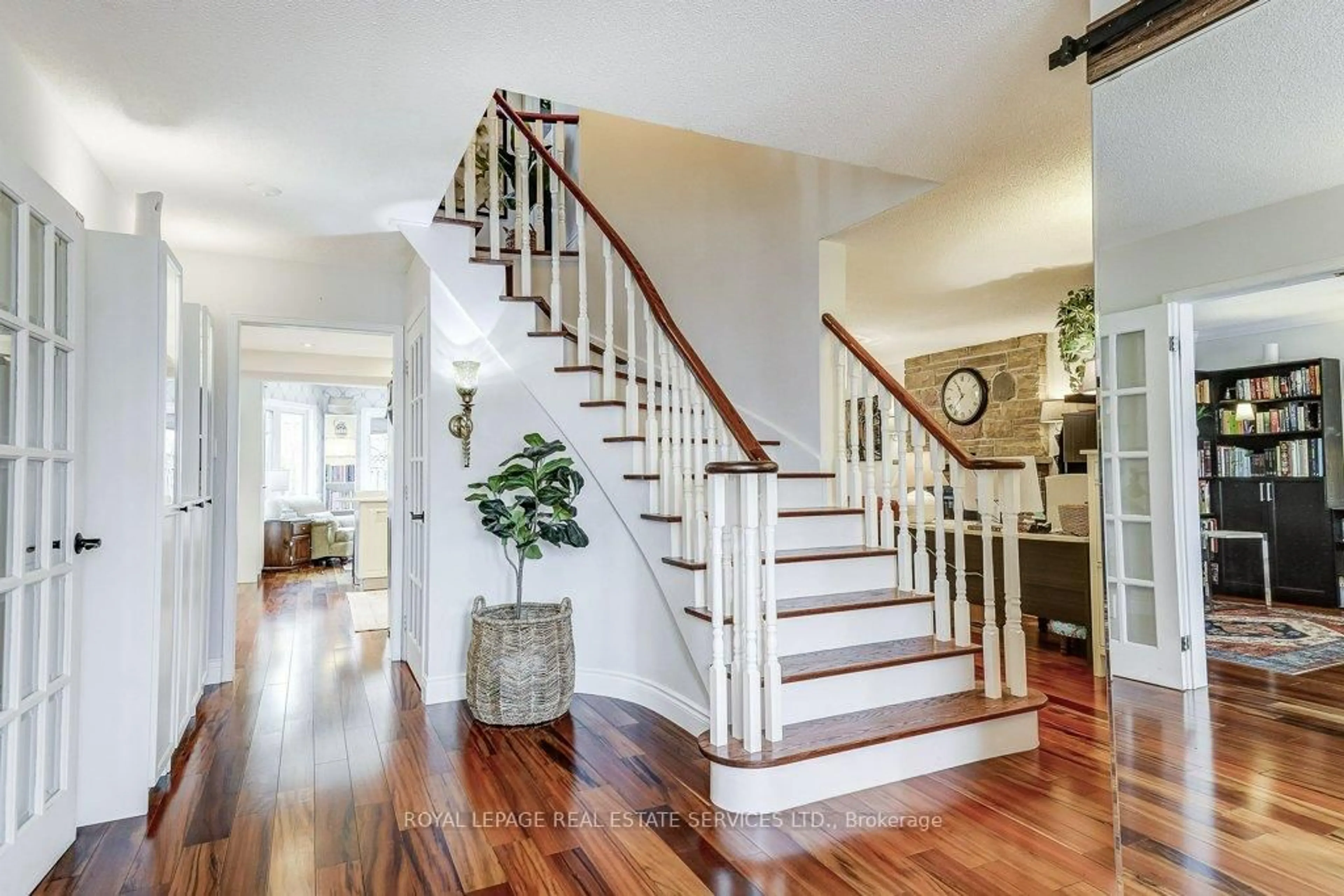 Unknown for 1279 Old English Lane, Oakville Ontario L6M 2P6