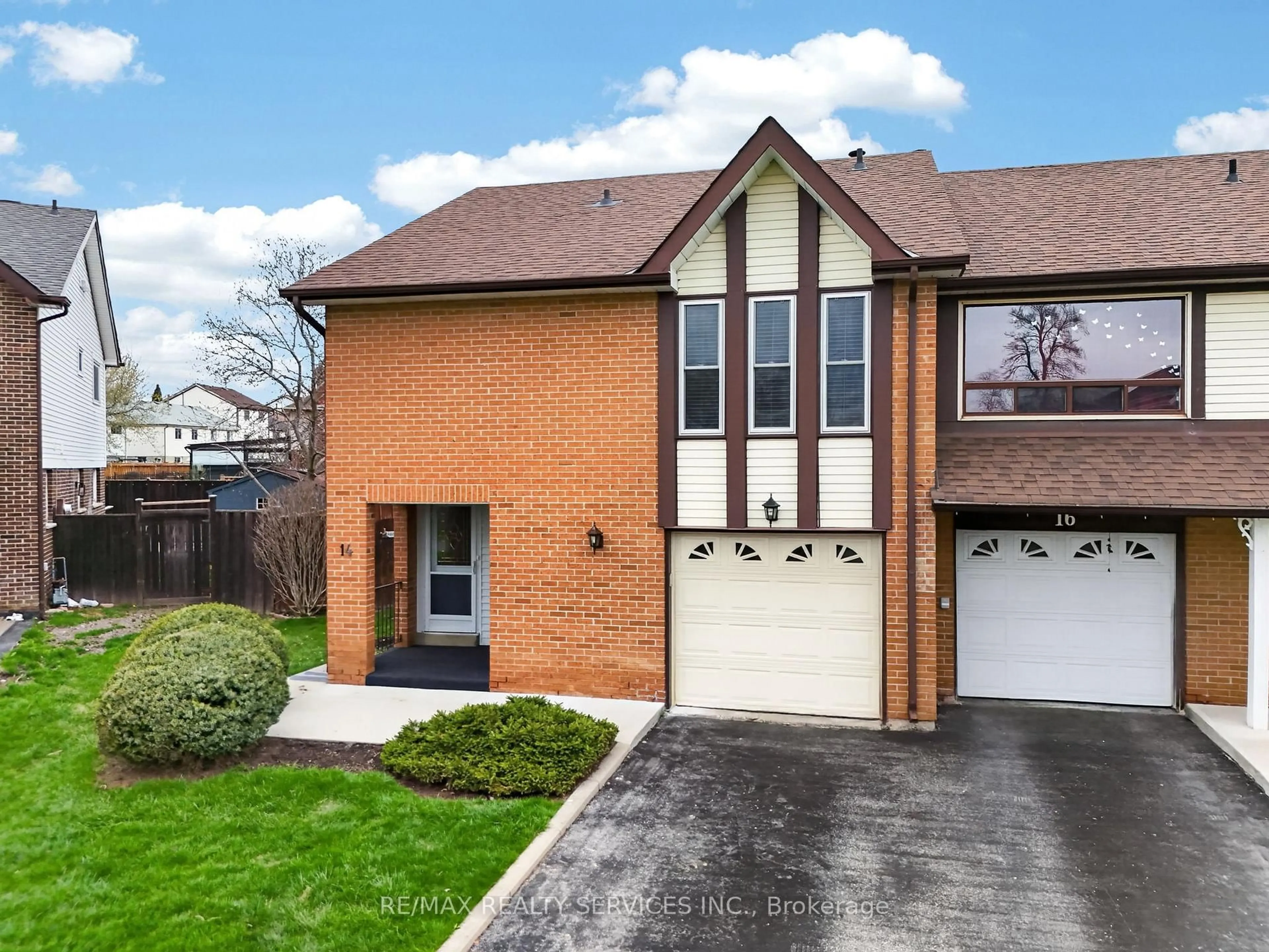 Home with brick exterior material, street for 14 Brighton Pl, Brampton Ontario L6Z 1G4