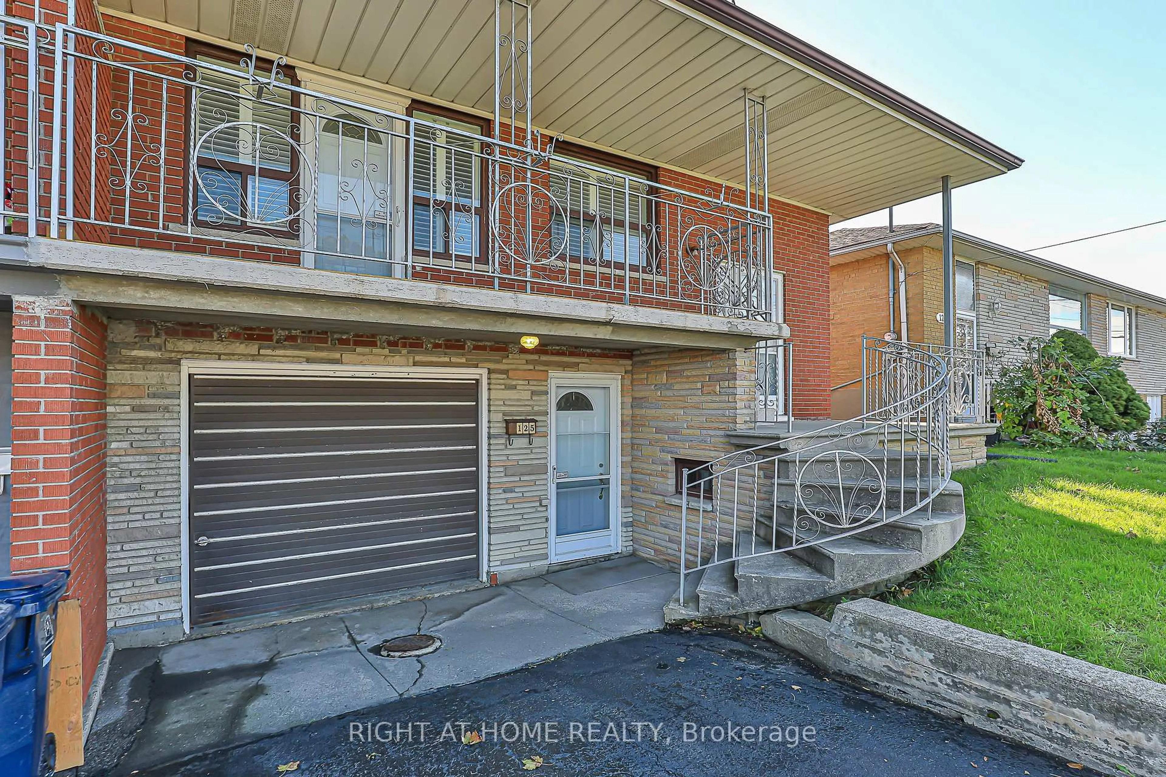 Unknown for 125 Shoreham Dr, Toronto Ontario M3N 1S8