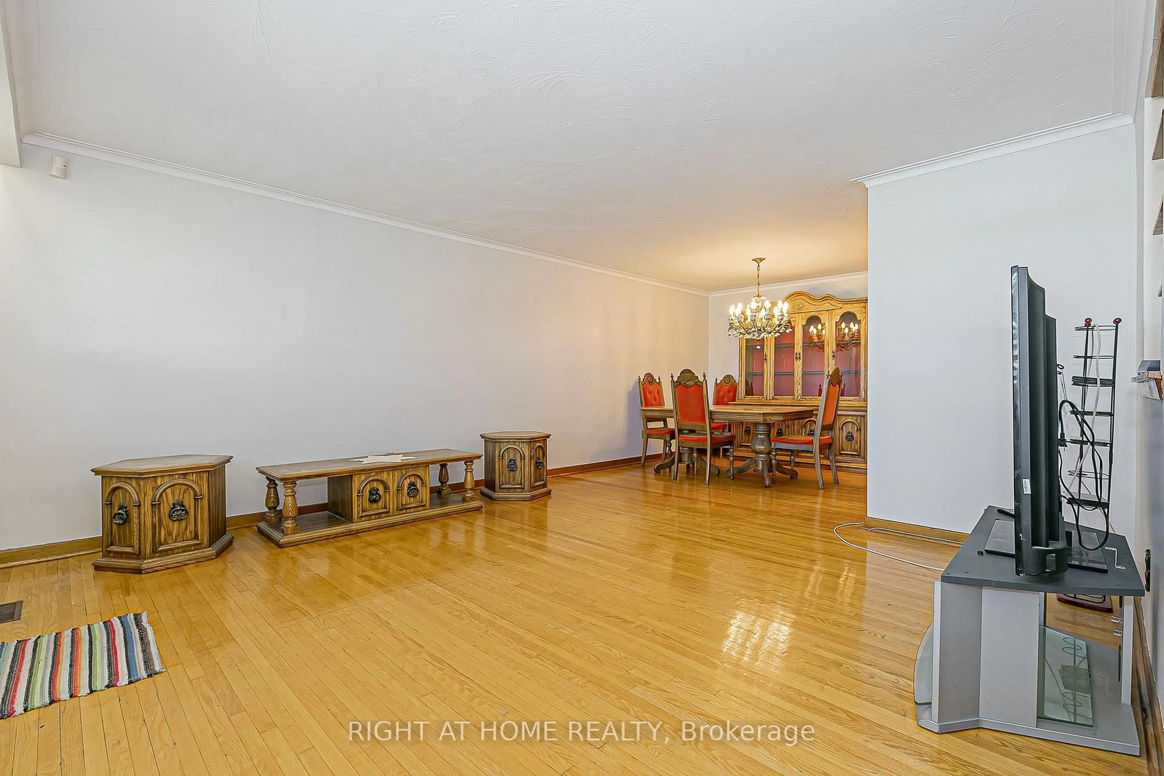 Unknown for 125 Shoreham Dr, Toronto Ontario M3N 1S8