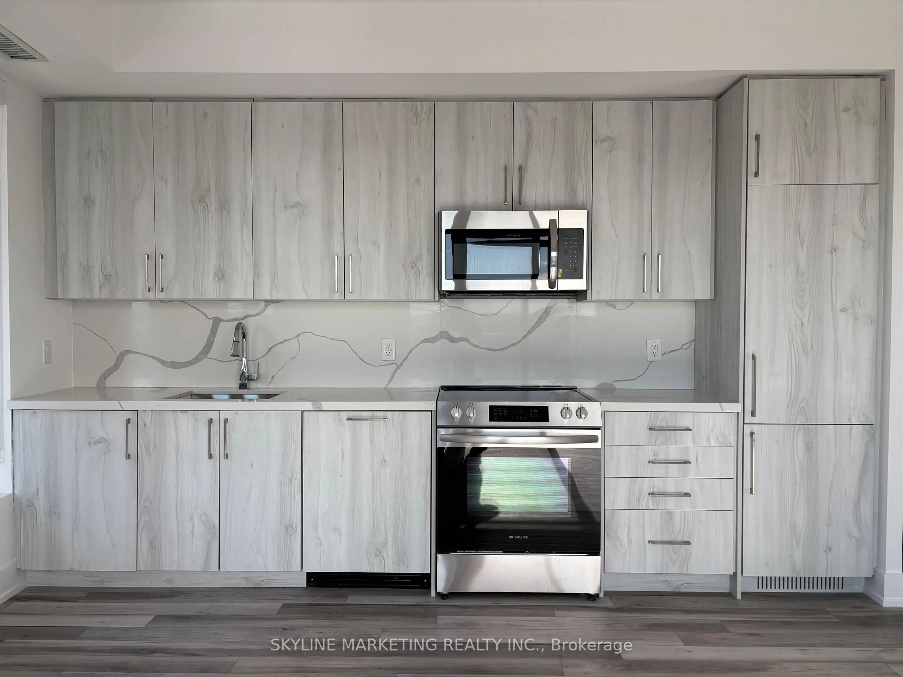 Unknown for 2450 Old Bronte Rd #445, Oakville Ontario L6M 5P6
