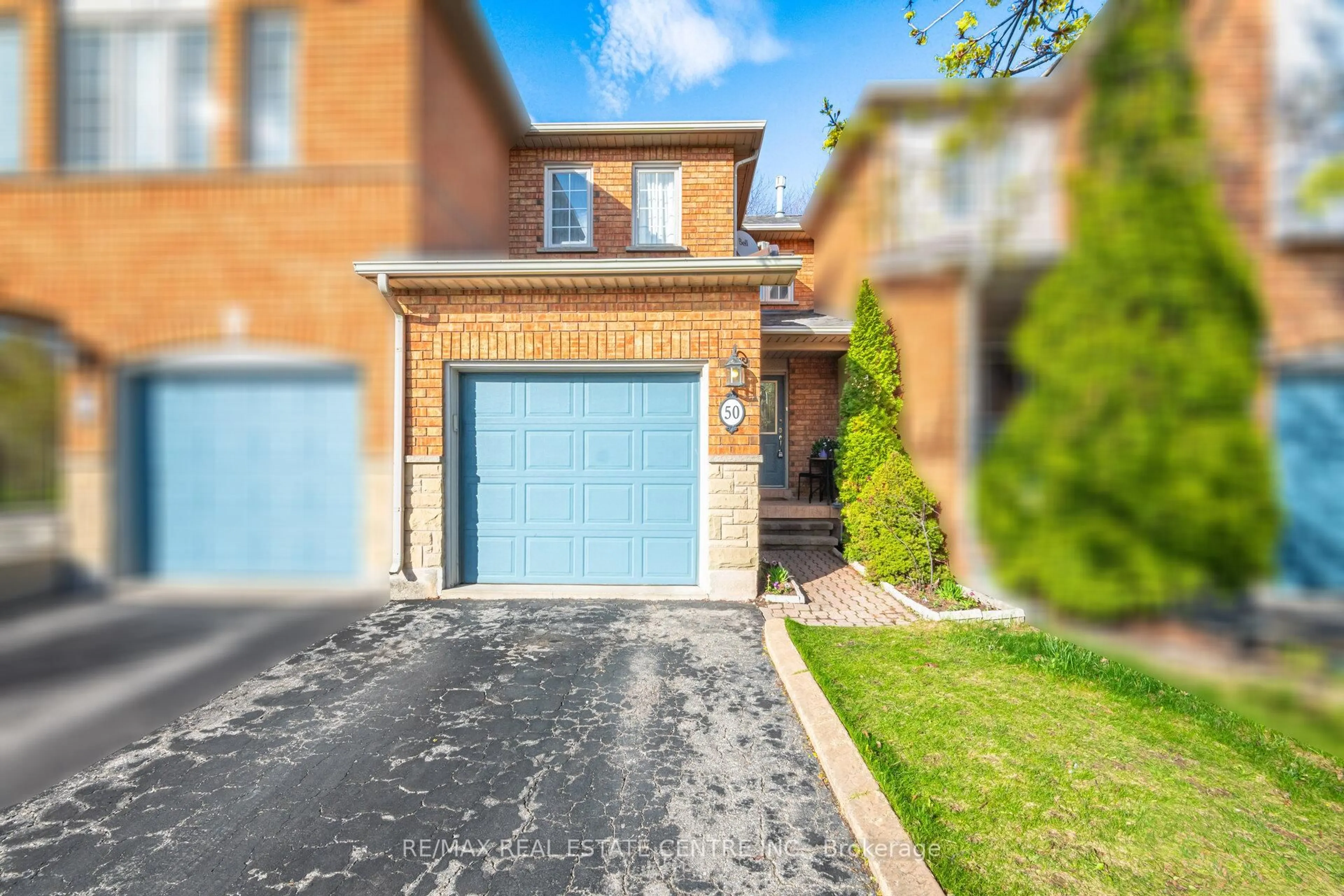 Home with brick exterior material, street for 5555 Prince William Dr #50, Burlington Ontario L7L 6P3