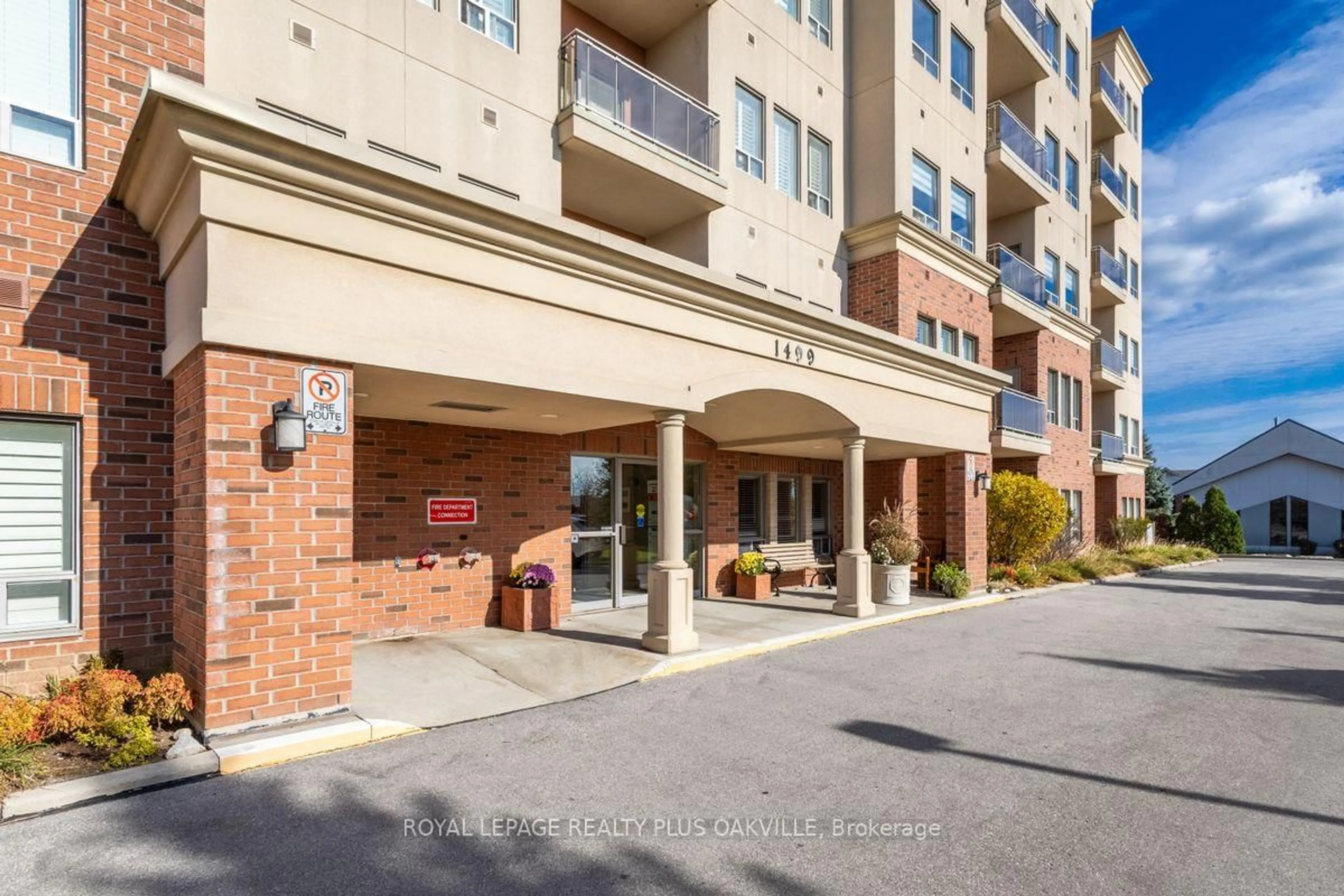 Unknown for 1499 Nottinghill Gate #403, Oakville Ontario L6M 5G1