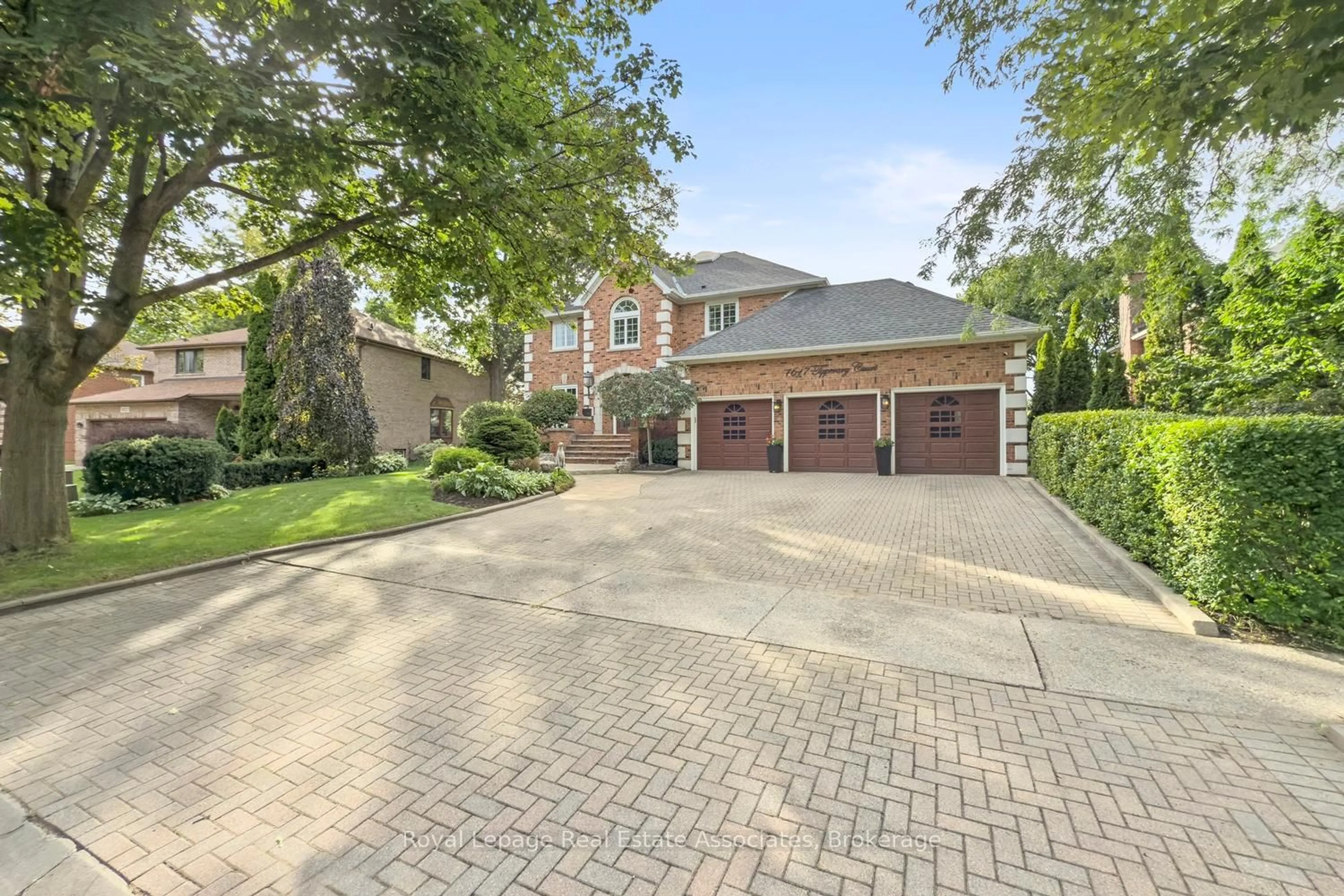Home with brick exterior material, street for 1617 Tipperary Crt, Mississauga Ontario L5H 3Z5