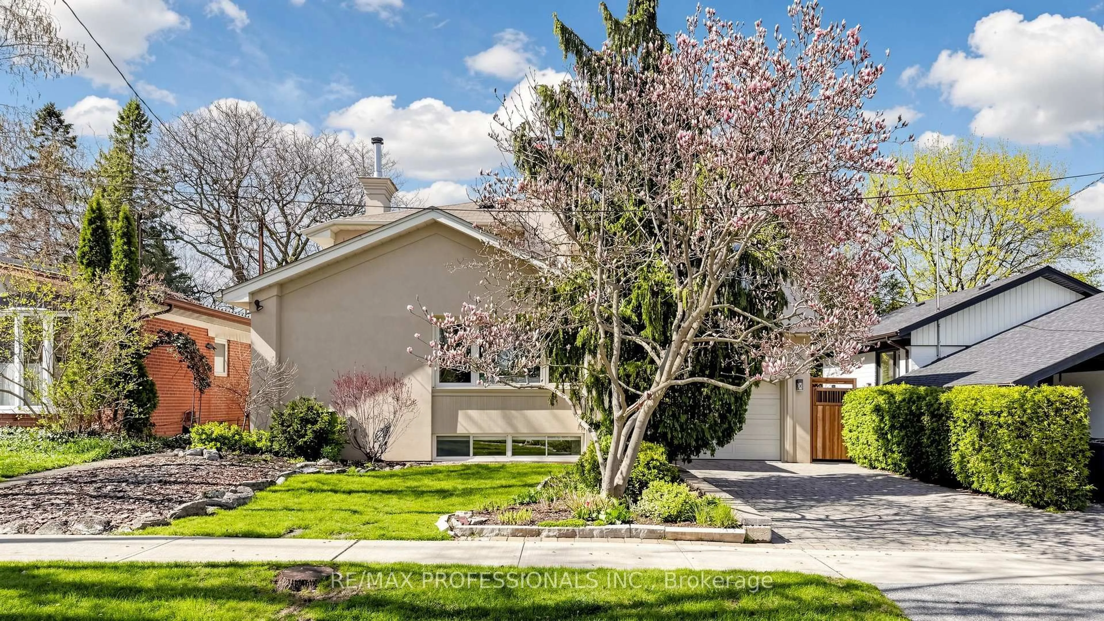 Unknown for 6 Hedges Blvd, Toronto Ontario M9B 3C2