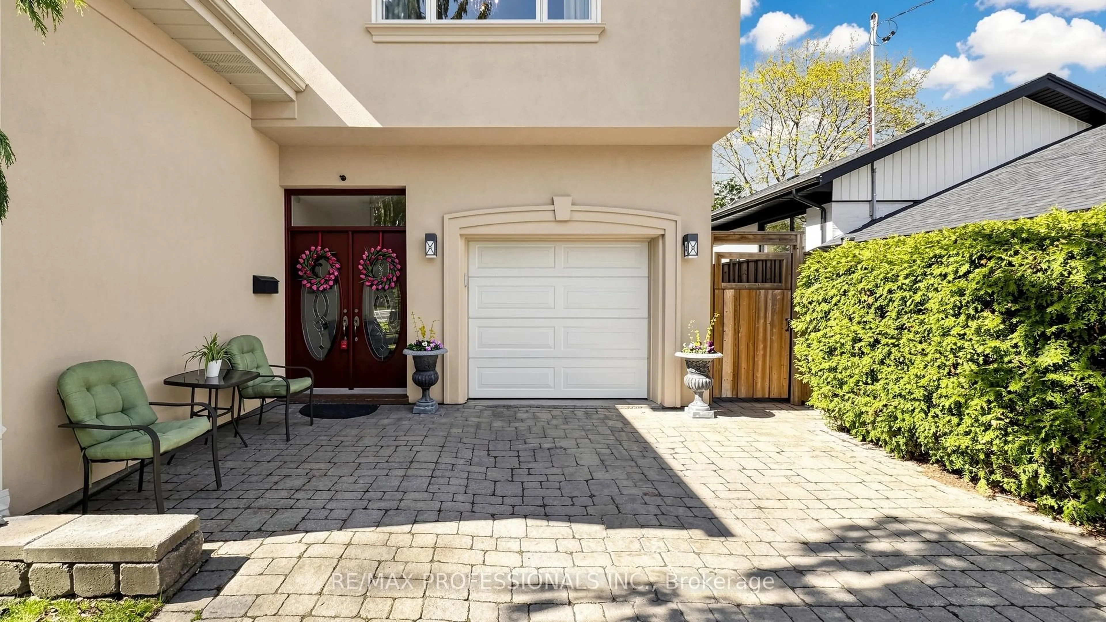 Unknown for 6 Hedges Blvd, Toronto Ontario M9B 3C2