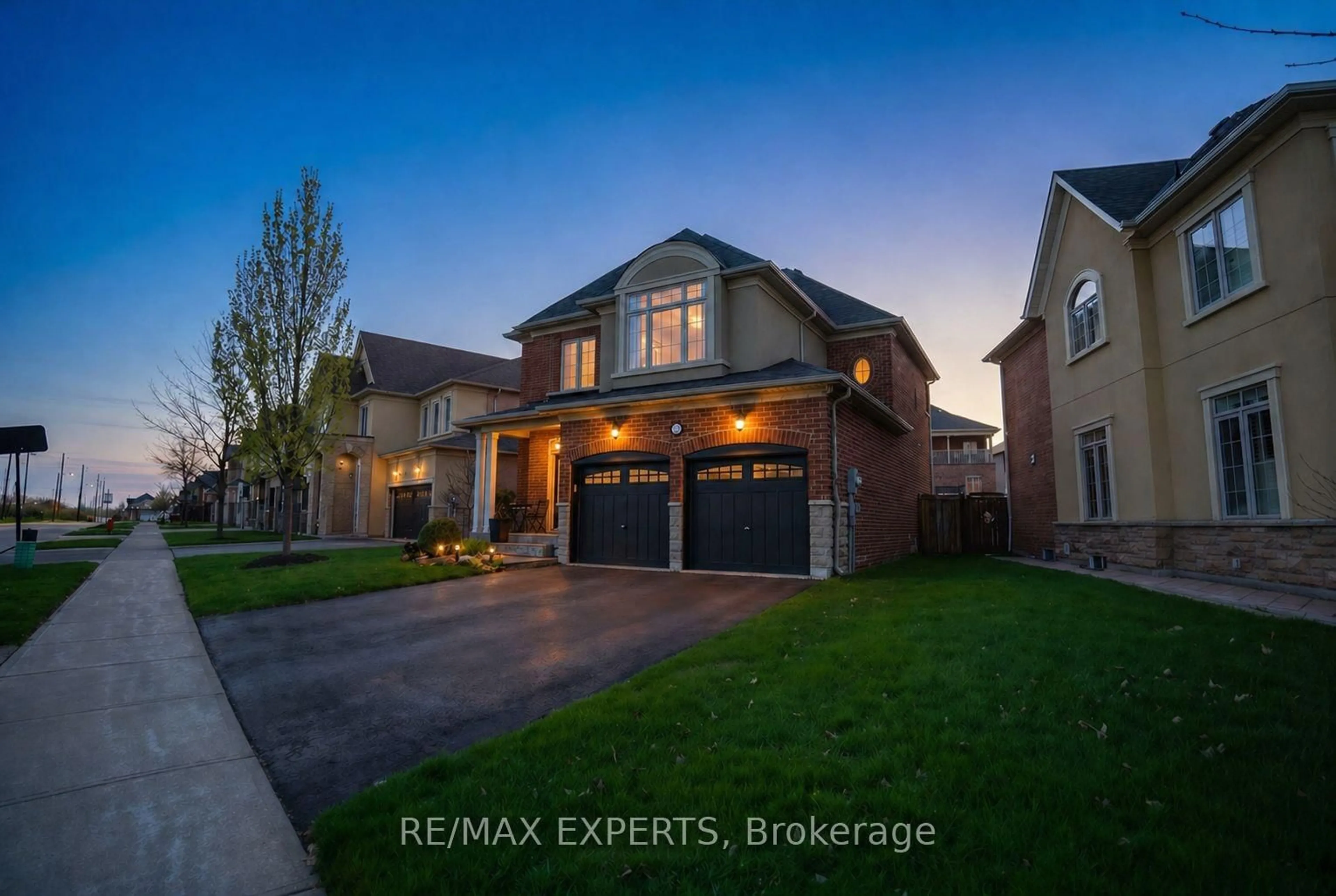 Home with brick exterior material, street for 30 Cedarholme Ave, Caledon Ontario L7C 3S9