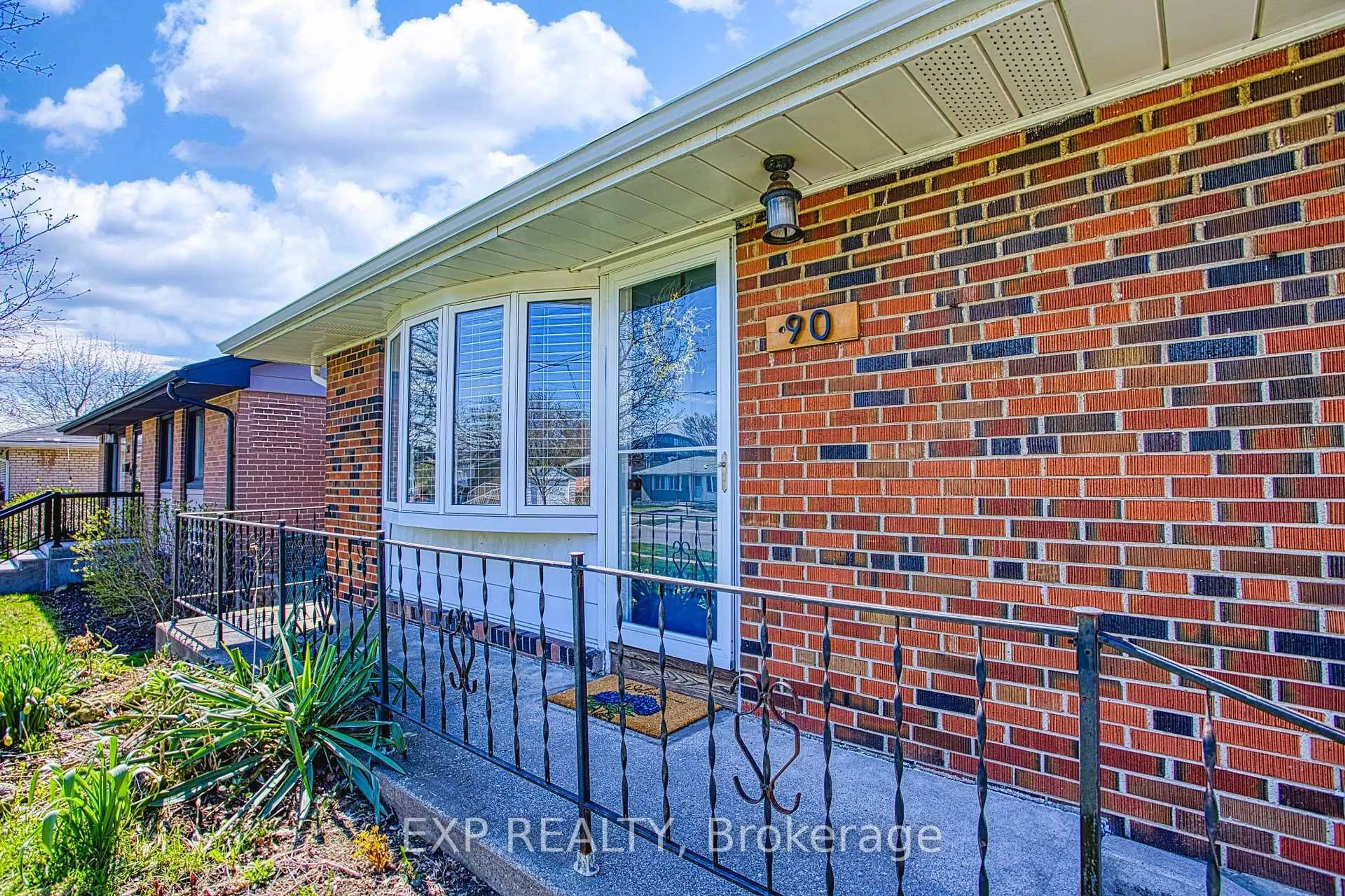 Home with brick exterior material, water/lake/river/ocean view for 90 Prince Charles Dr, Halton Hills Ontario L7G 3V4