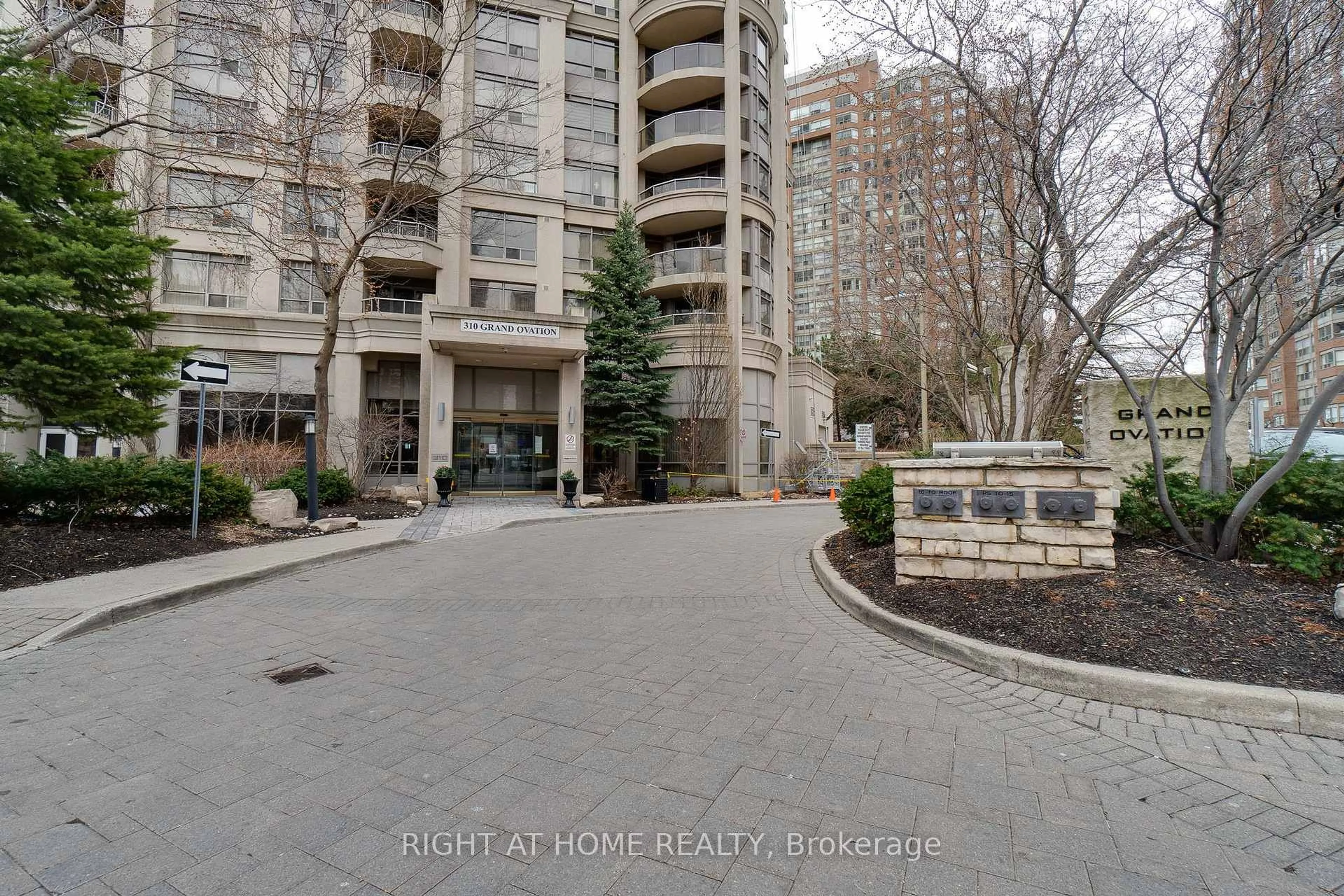 Unknown for 310 Burnhamthorpe Rd #1713, Mississauga Ontario L5B 4P9