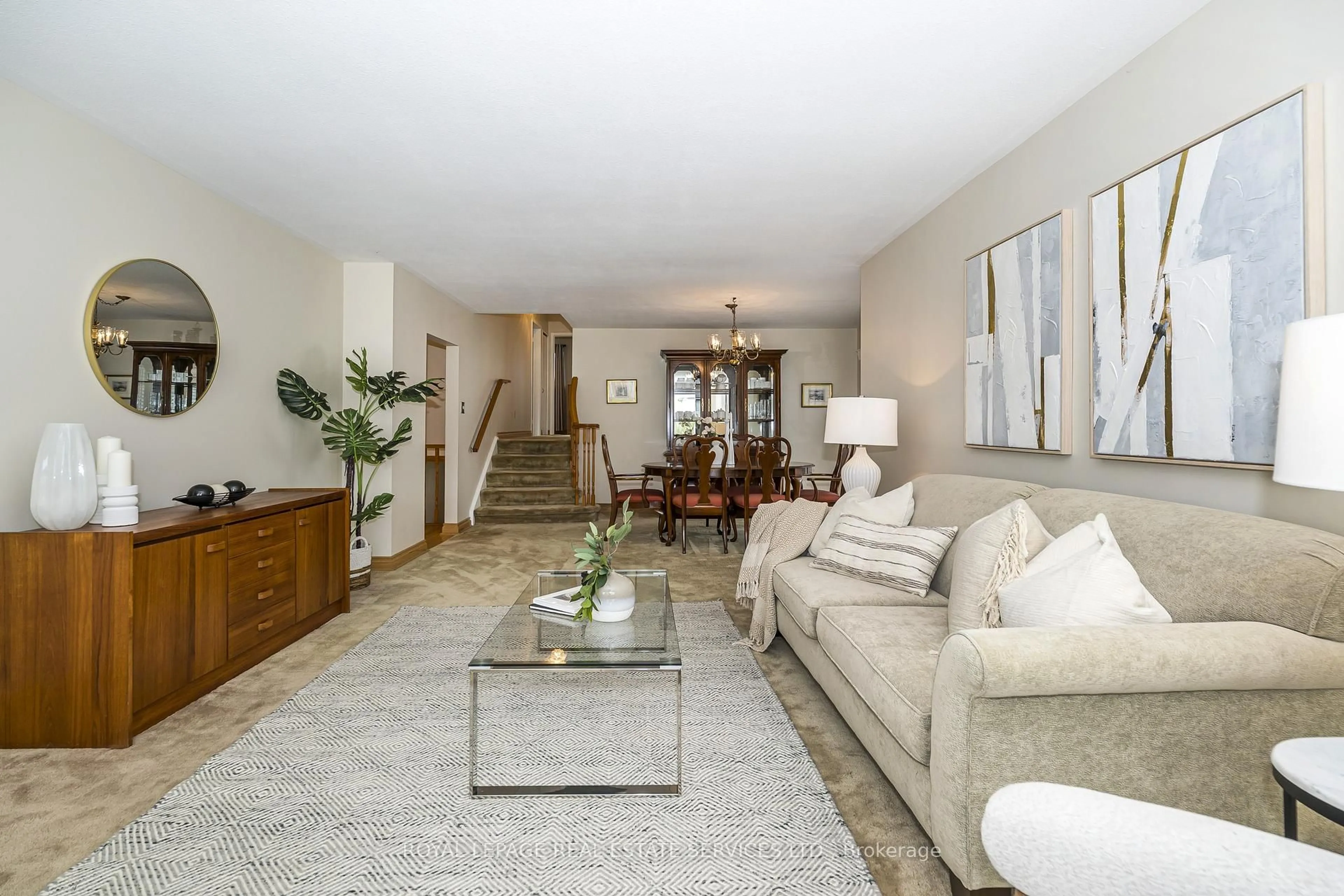 Living room with furniture, unknown for 23 Birchleaf Cres, Toronto Ontario M9R 2L5