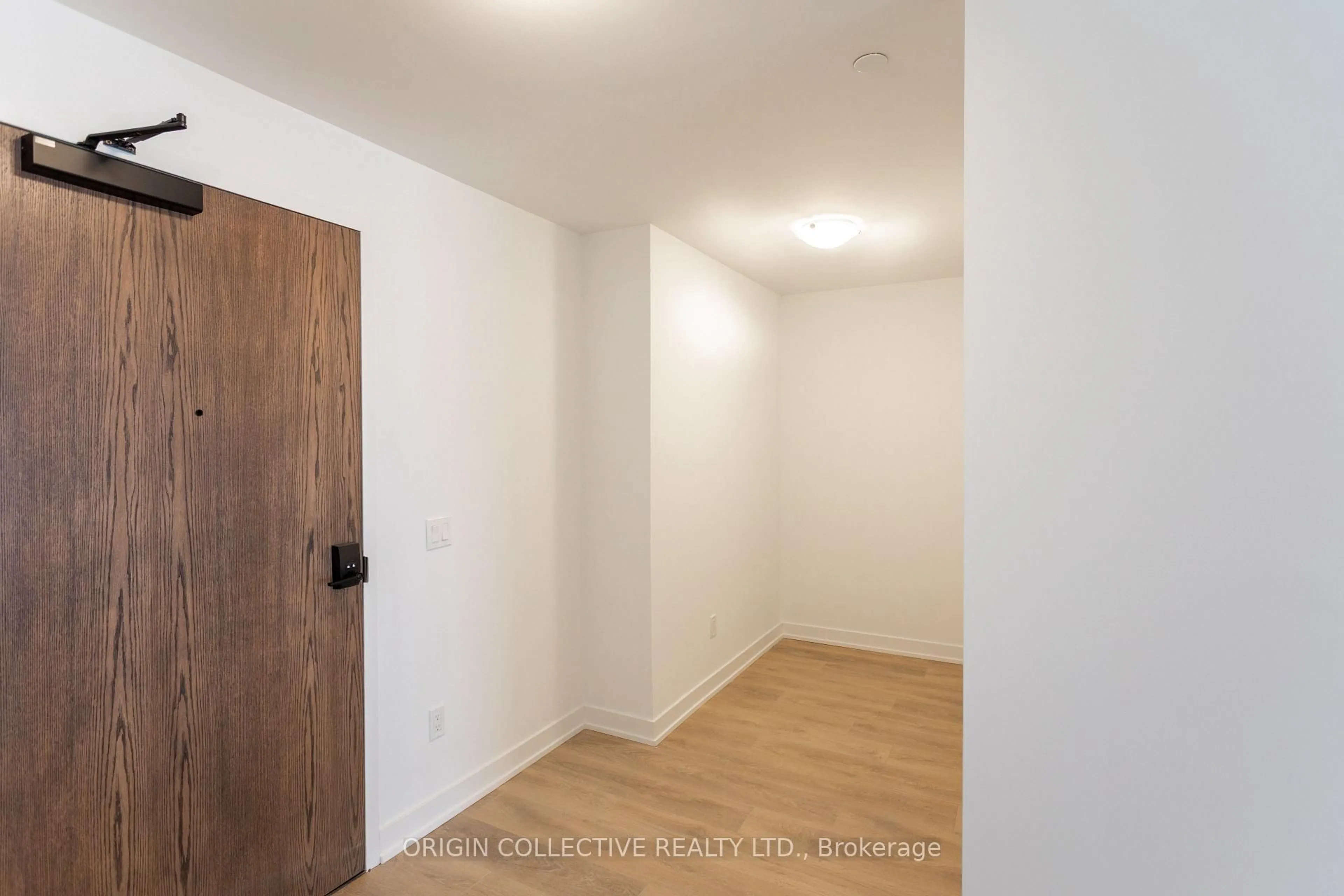 Unknown for 1035 Southdown Rd #605, Mississauga Ontario L5J 0A2