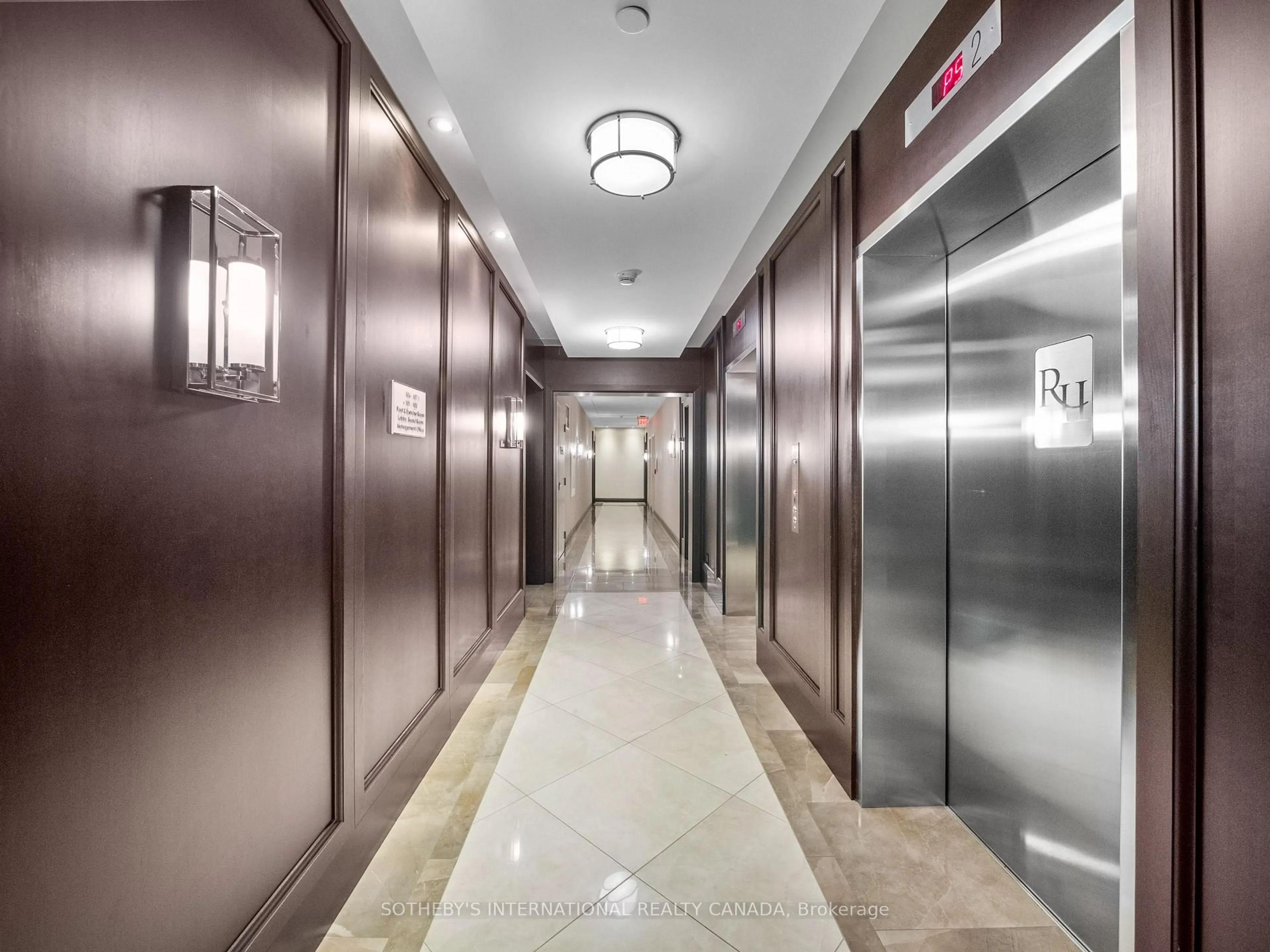 Indoor foyer for 30 Old Mill Rd #301, Toronto Ontario M8X 0A5