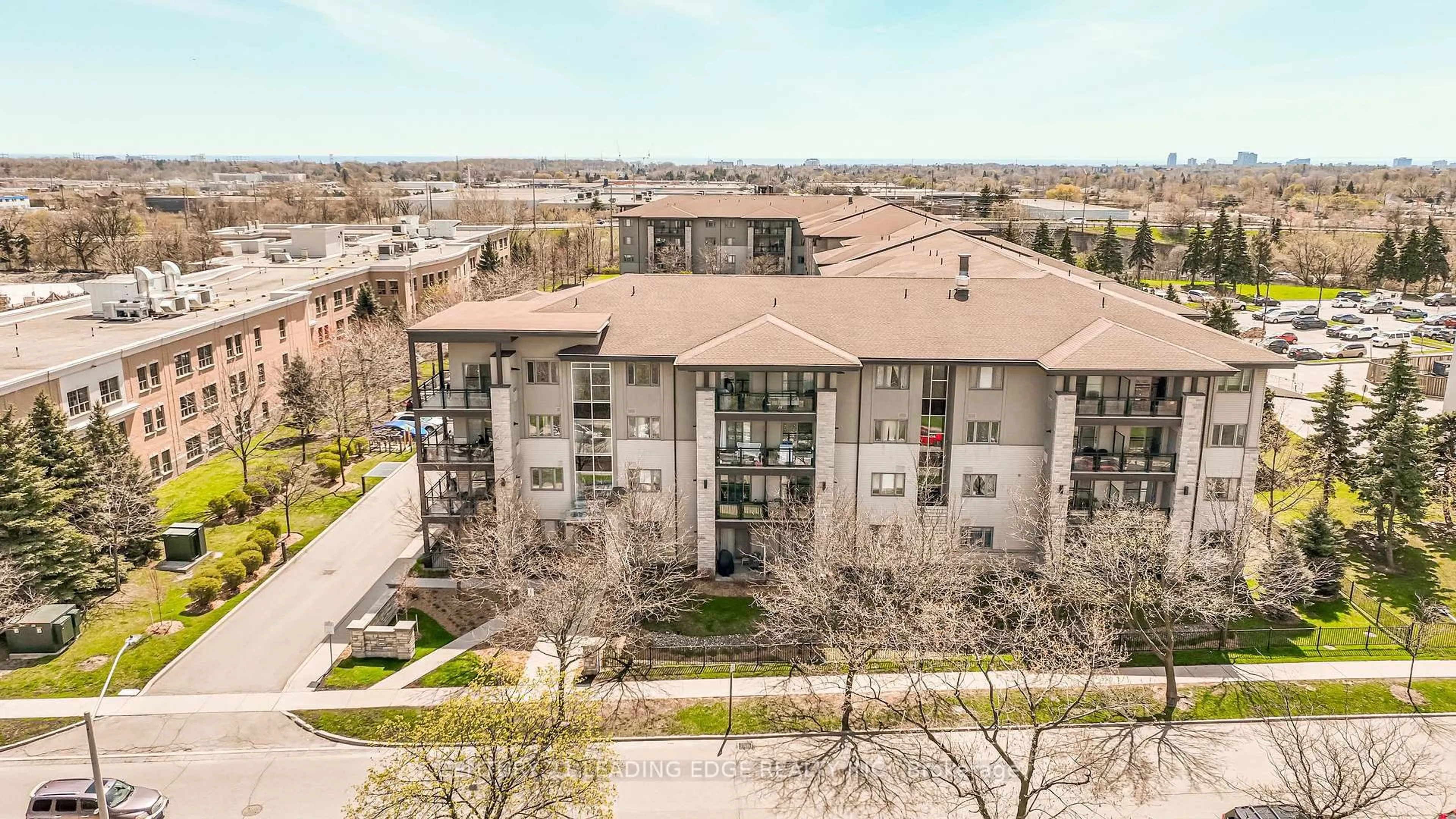 A pic from outside/outdoor area/front of a property/back of a property/a pic from drone, city buildings view from balcony for 570 Lolita Gdns #421, Mississauga Ontario L5A 3T2