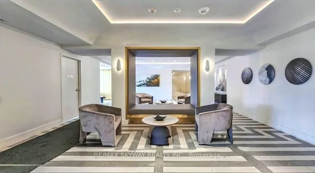 26 Gibbs Rd #341, Toronto 4