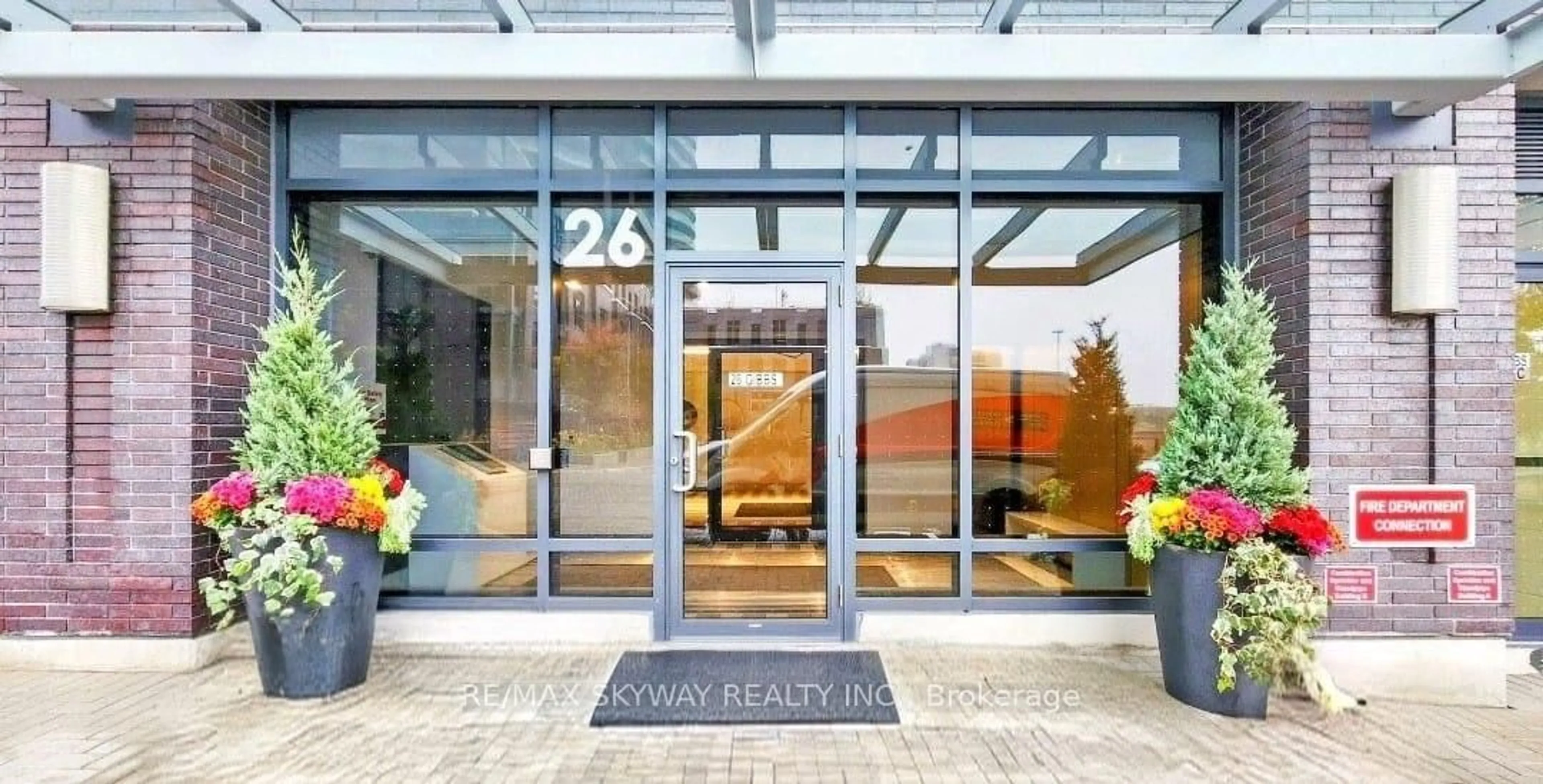 Indoor foyer for 26 Gibbs Rd #341, Toronto Ontario M9B 0E3