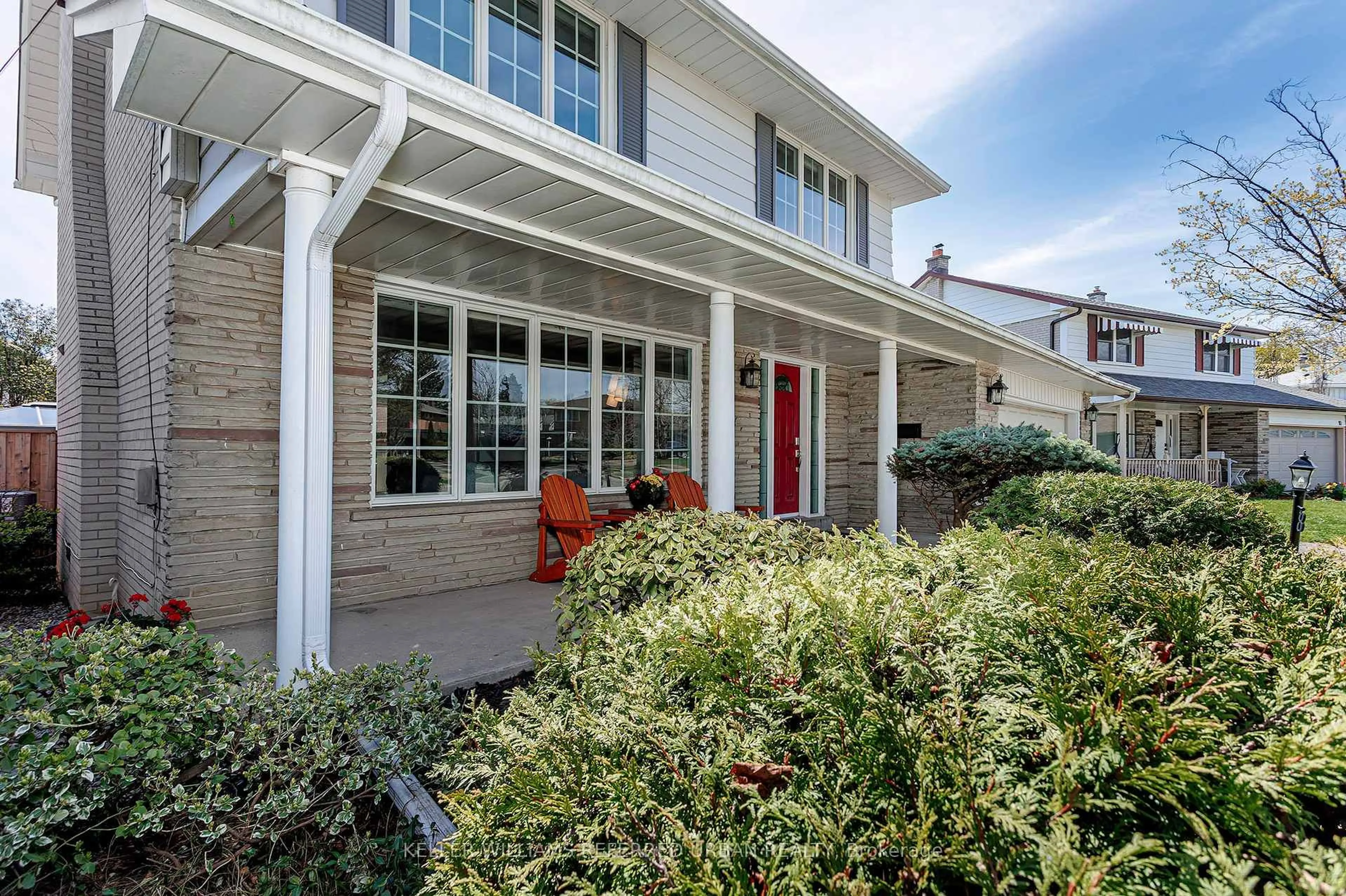 Home with vinyl exterior material, street for 8 Markwood Cres, Toronto Ontario M9C 1L2