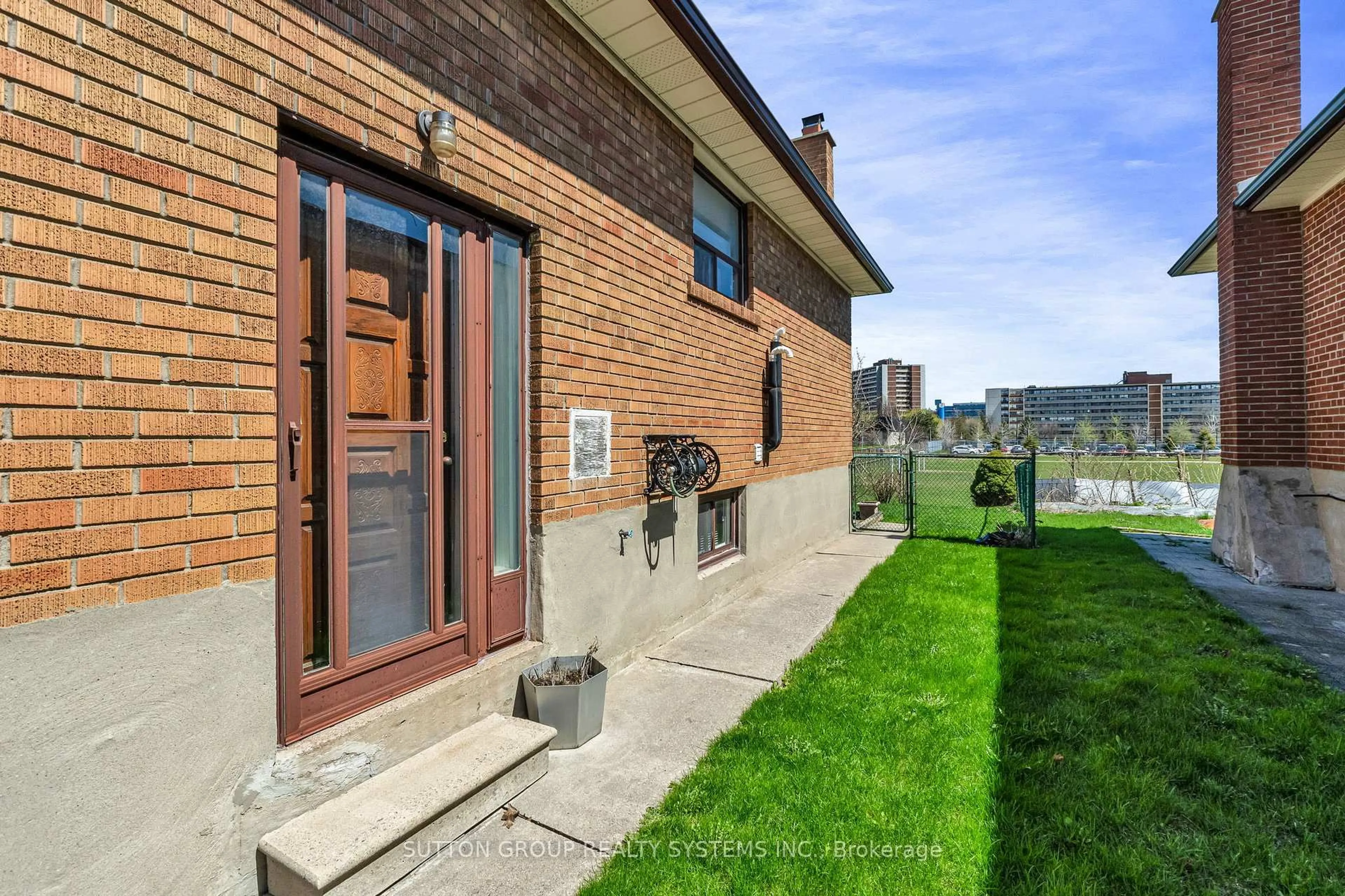 Home with brick exterior material, street for 61 Bamford Cres, Toronto Ontario M3N 1T8