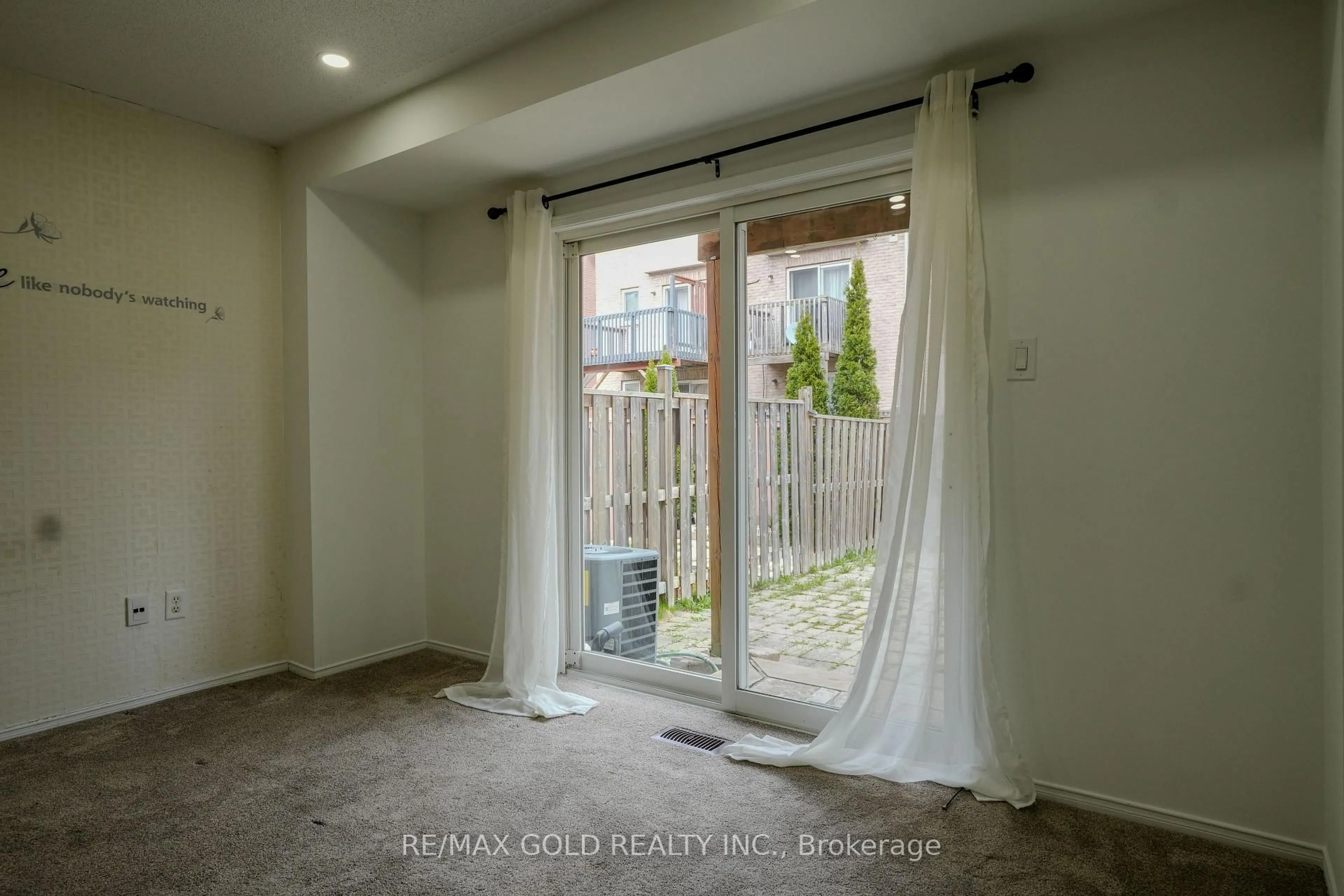 Unknown for 7059 Fairmeadow Cres, Mississauga Ontario L5N 8R6