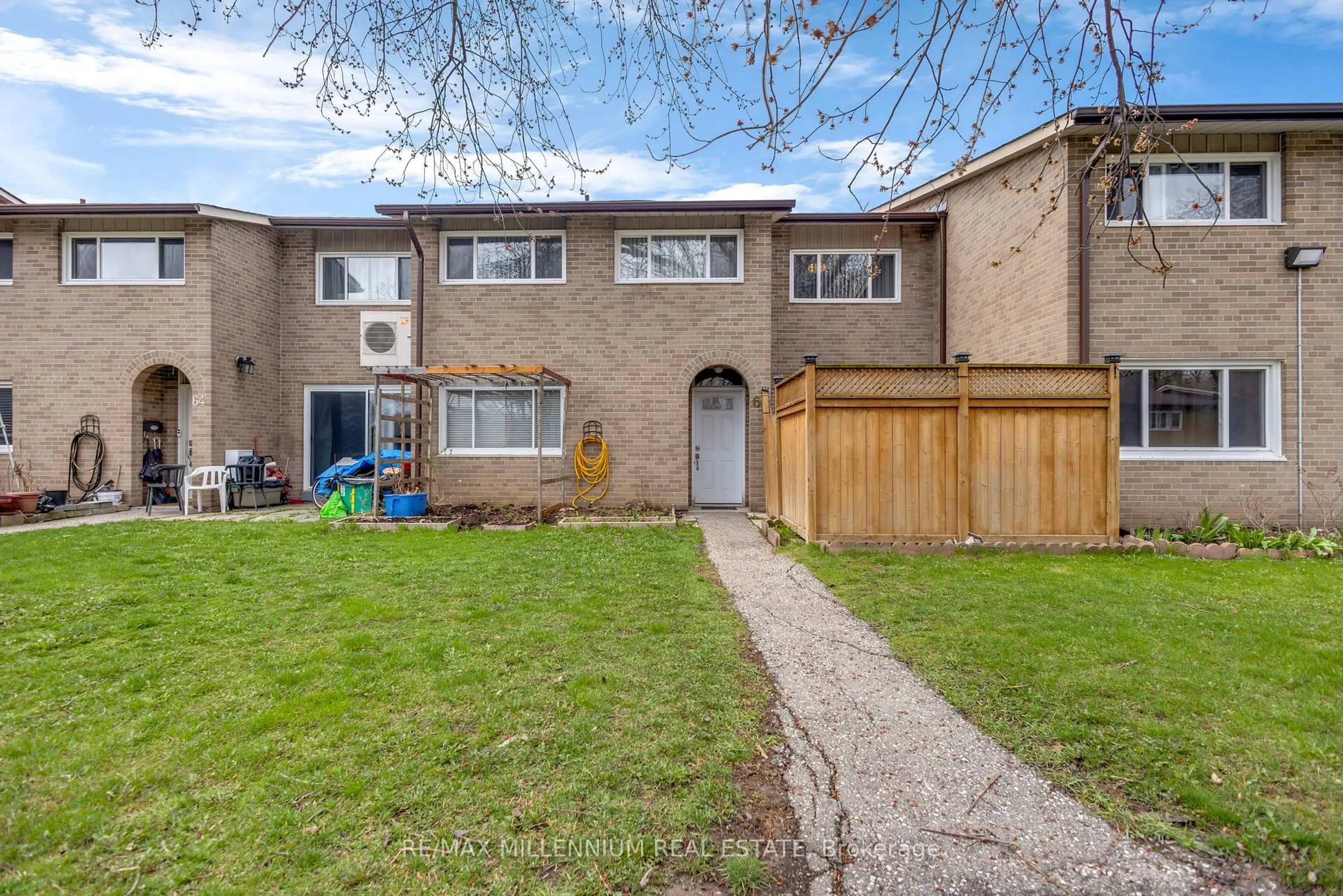 A pic from outside/outdoor area/front of a property/back of a property/a pic from drone, street for 79 Driftwood Ave #62, Toronto Ontario M3N 2M7