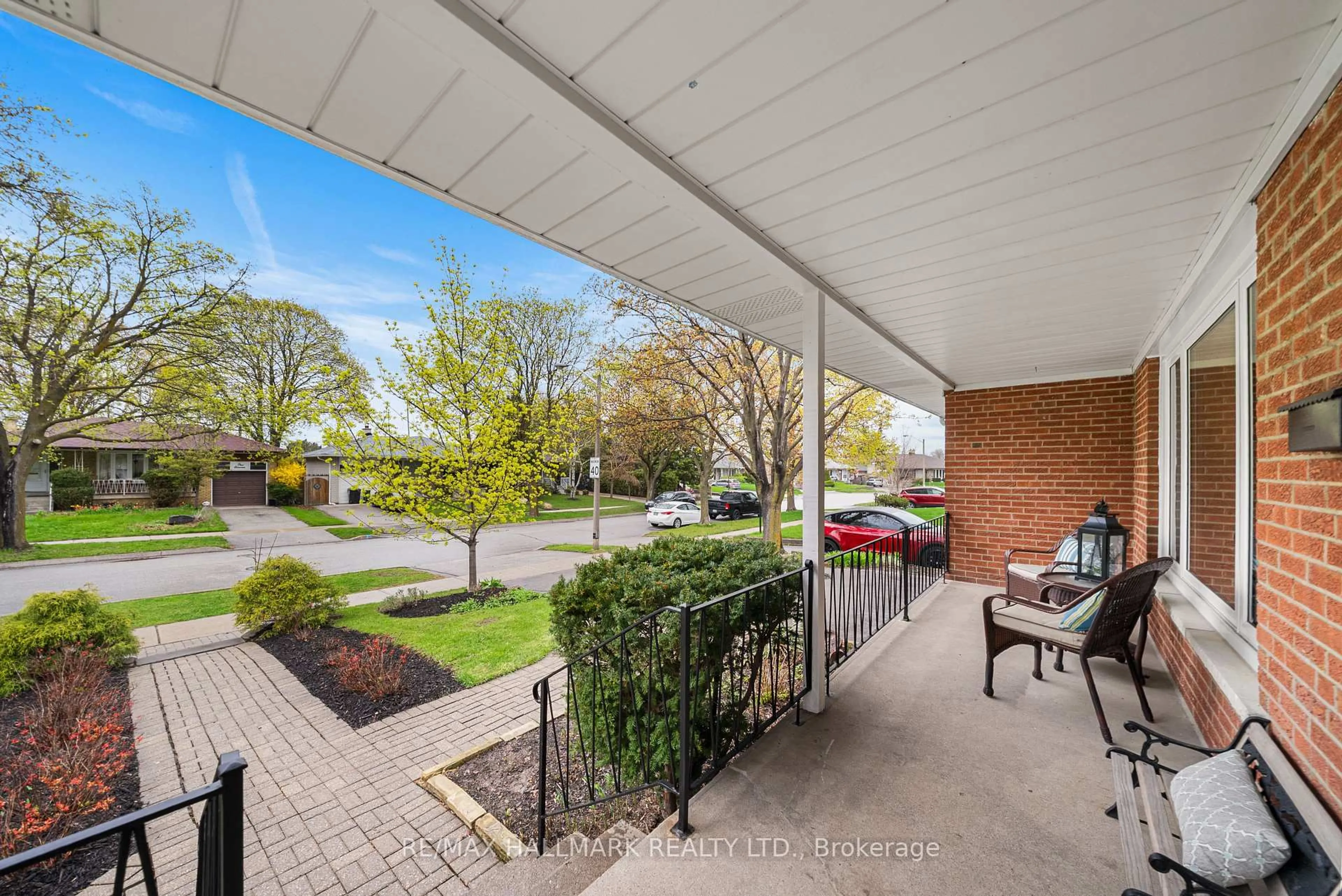 Patio, street for 52 Richland Cres, Toronto Ontario M9C 4C3