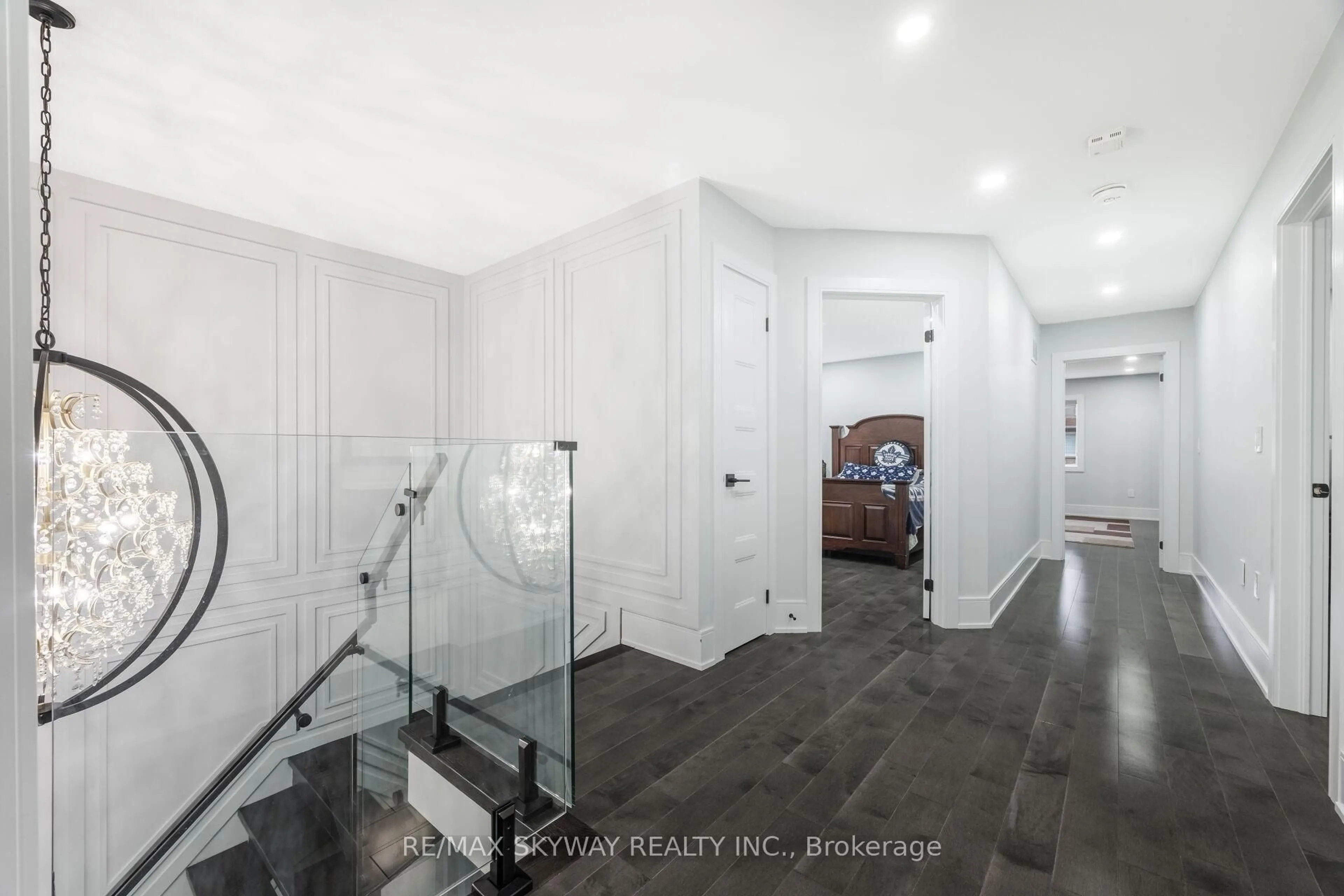 Indoor entryway for 32 Lady Belle Cres, Brampton Ontario L6R 3B6