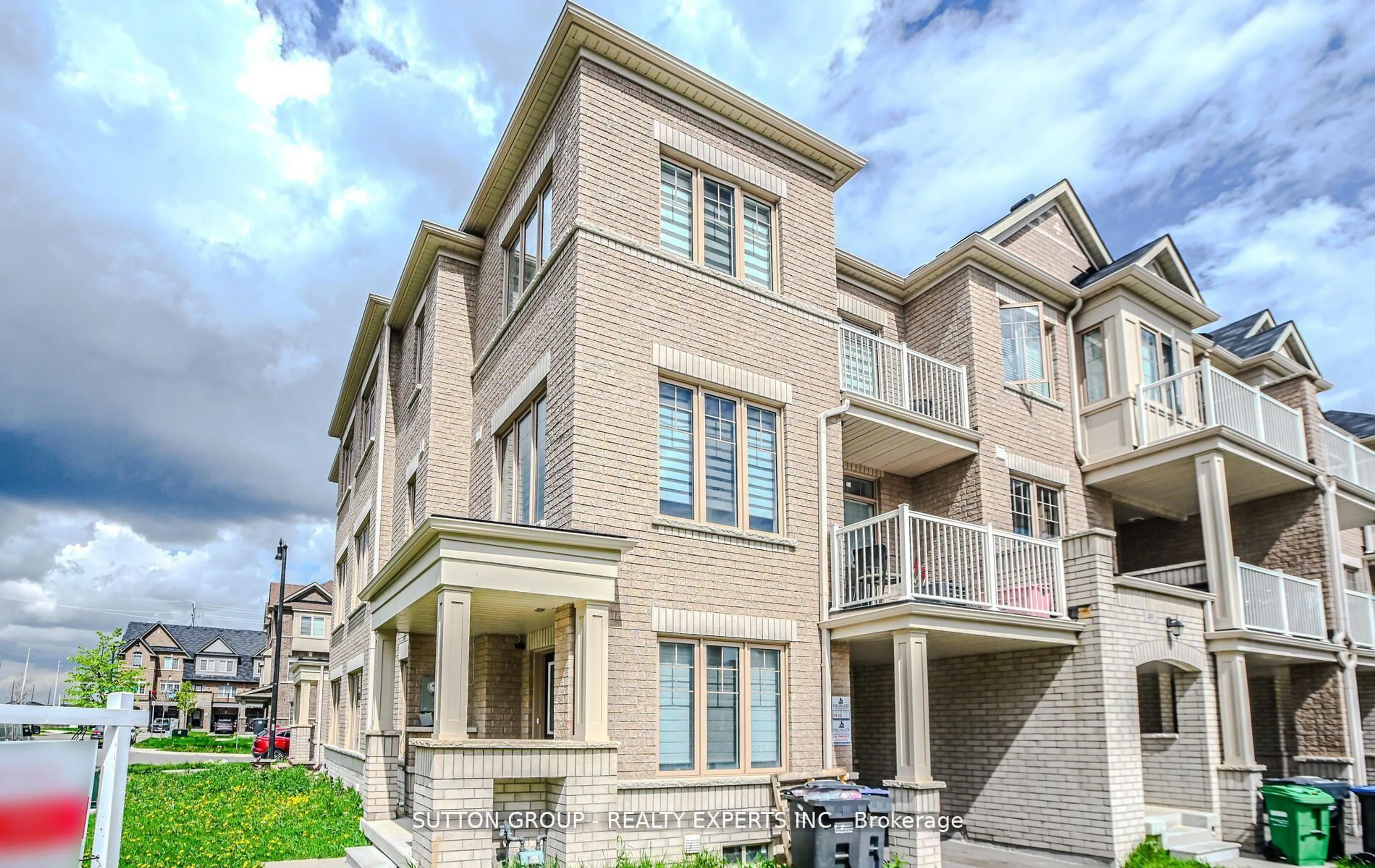 Unknown for 65 Fruitvale Circ, Brampton Ontario L0P 1N0