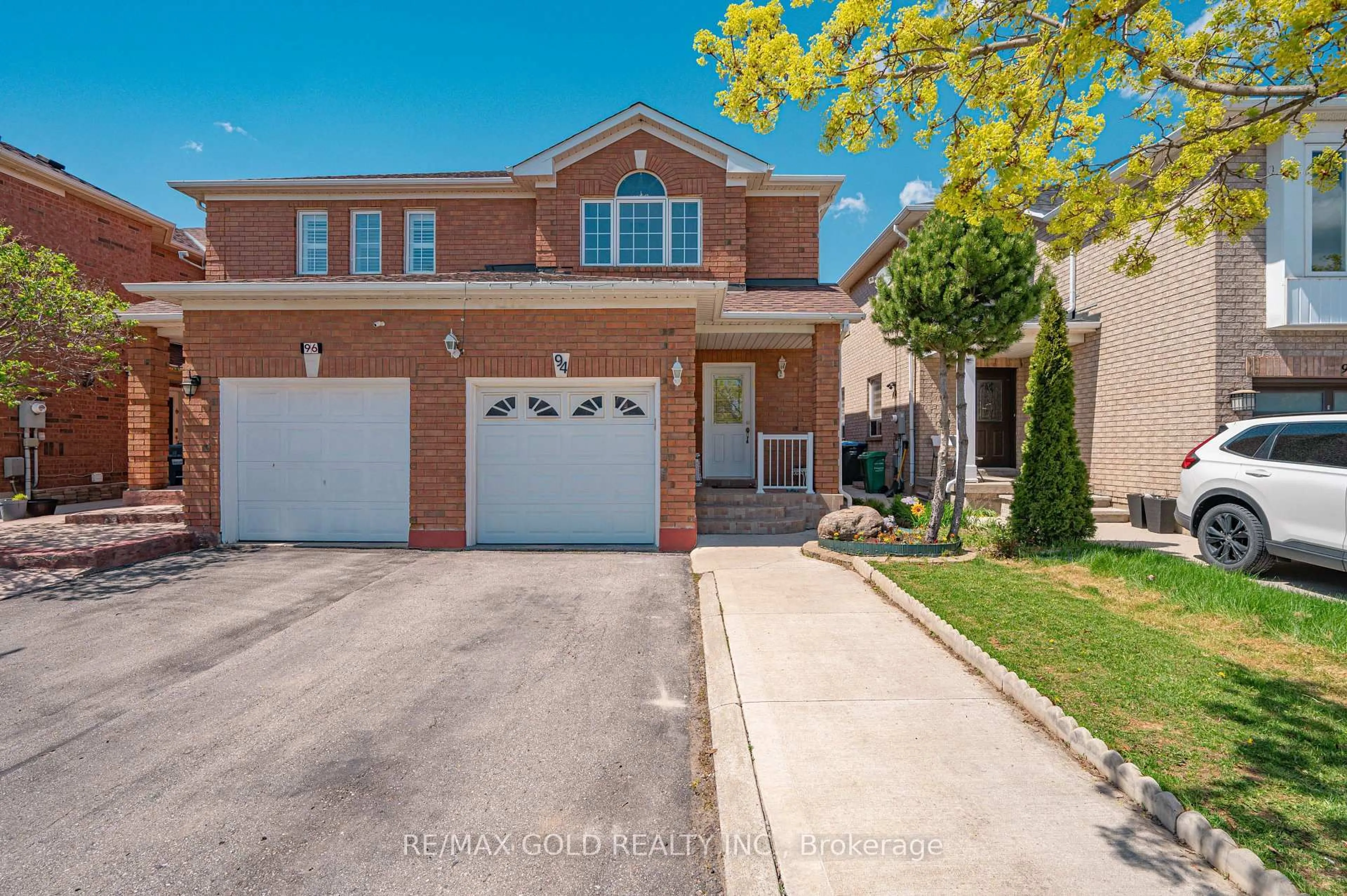 Unknown for 94 Lake Louise Dr, Brampton Ontario L6X 4Y6