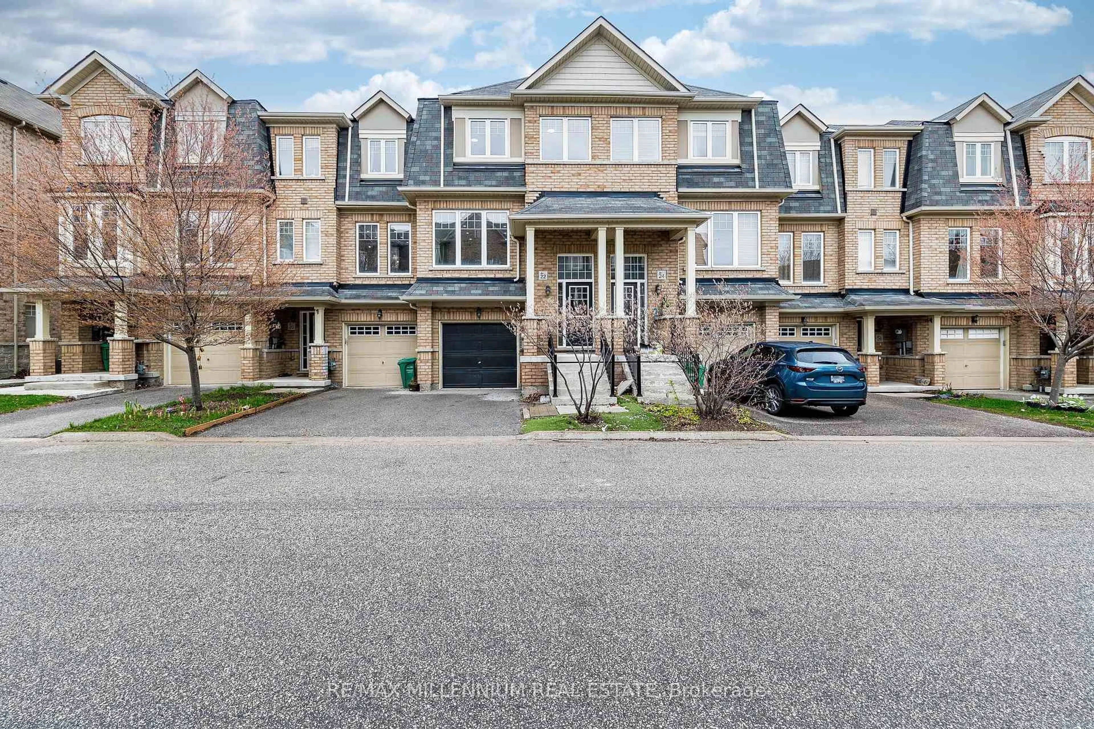 A pic from outside/outdoor area/front of a property/back of a property/a pic from drone, street for 22 Magdalene Cres, Brampton Ontario L6Z 0G8